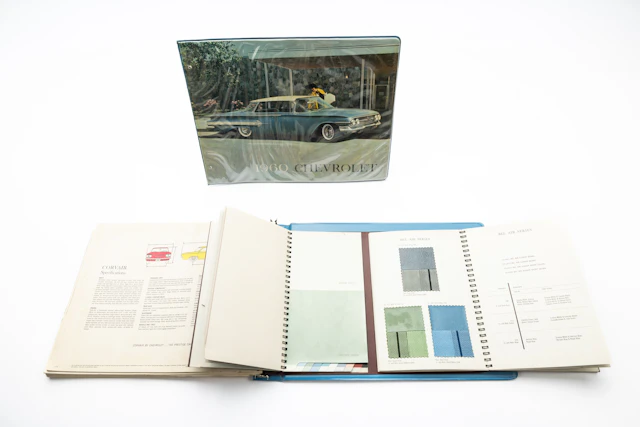 Chevrolet 1960 – Dealership color and trim sample catalogue No reserve