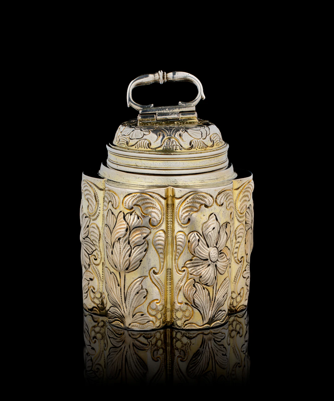 A German parcel-gilt silver screw-top covered box, Christoph Jordan