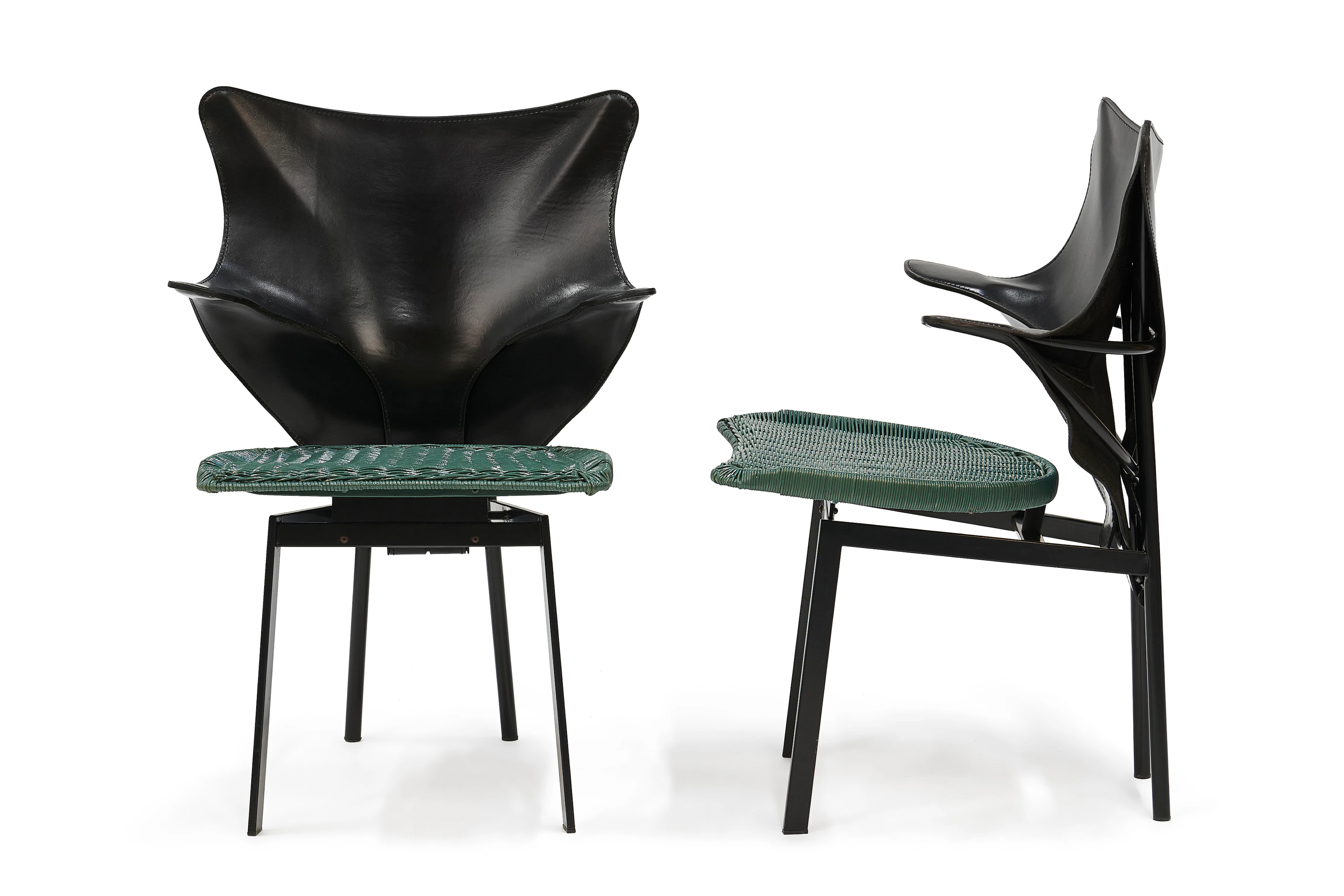 Paolo DEGANELLO Né en 1940 Paire de chaises « Re » - 1991