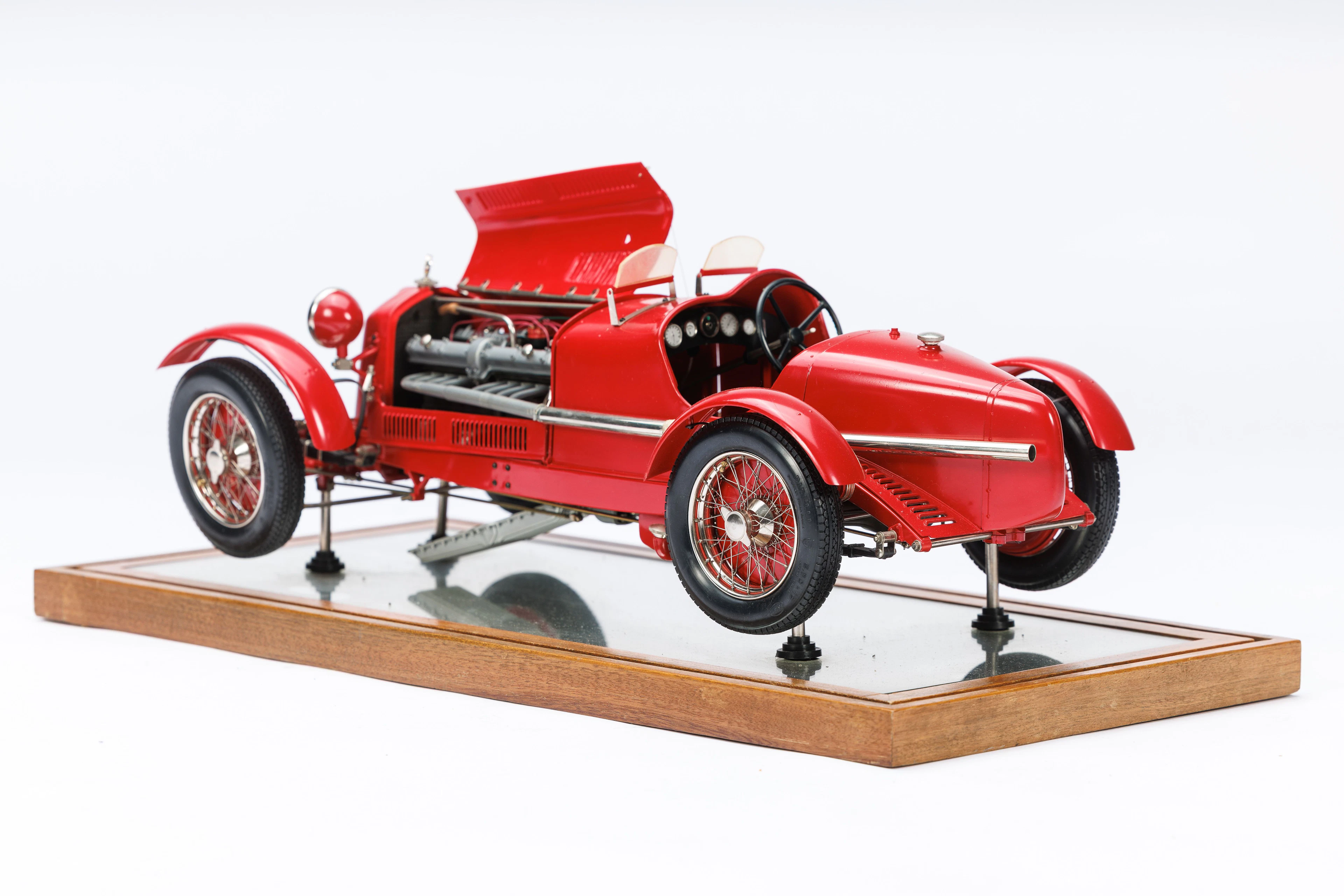 Alfa Romeo 8C – Pocher scale model