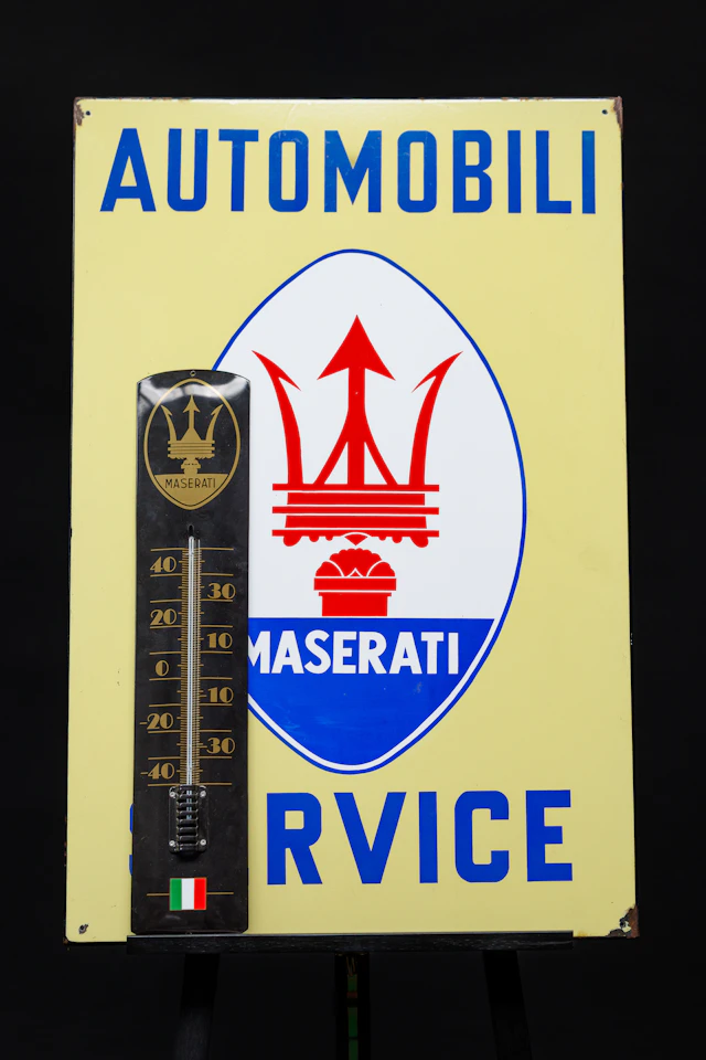 Maserati – Enamel sign and thermometer No reserve