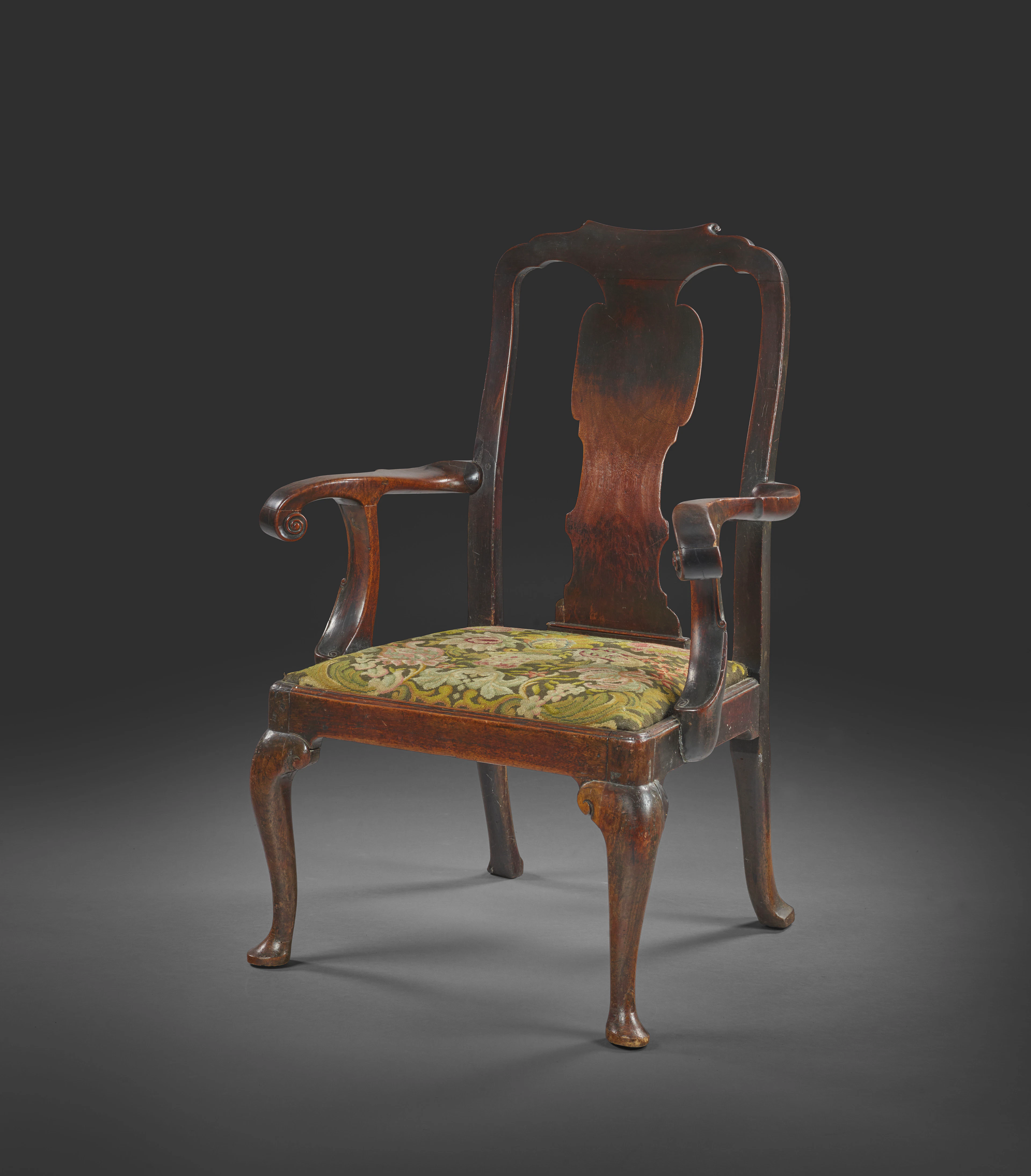 FAUTEUIL ANGLAIS D'ÉPOQUE QUEEN ANN