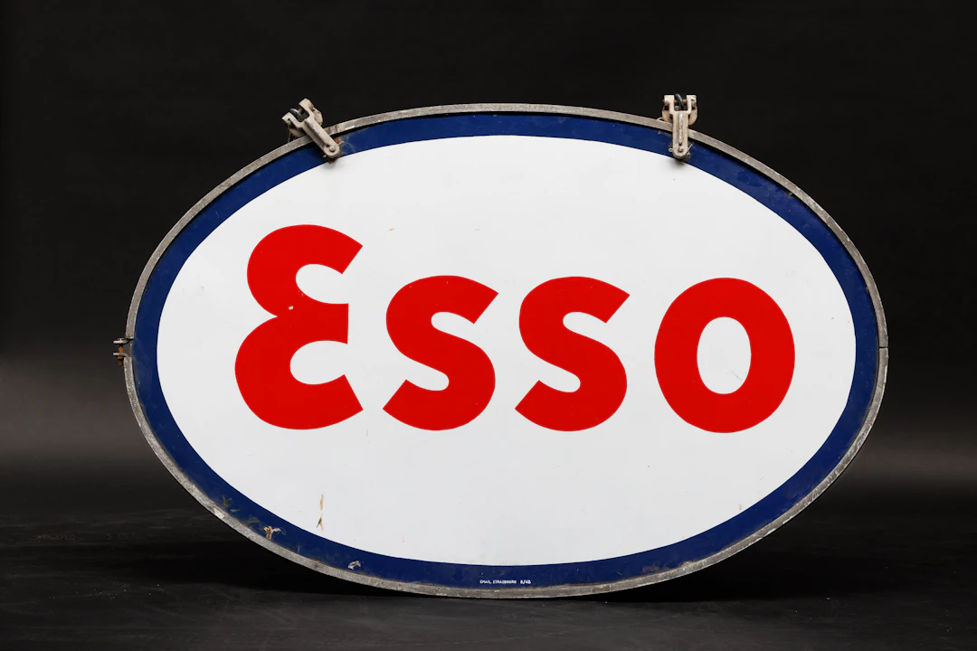 ESSO – Enamelled sign No reserve
