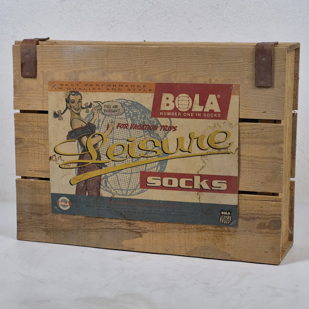 Vintage låda i trä - "BOLA Leisure socks" - Trälåda