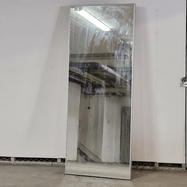 Ikea "HOVET" vägghängd spegel - Väggspegel - Helkroppsspegel