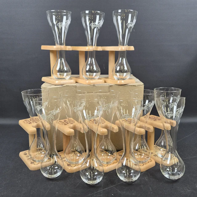 Parti ölglas med träställning - "KWAK" - Ölglas - 33 cl