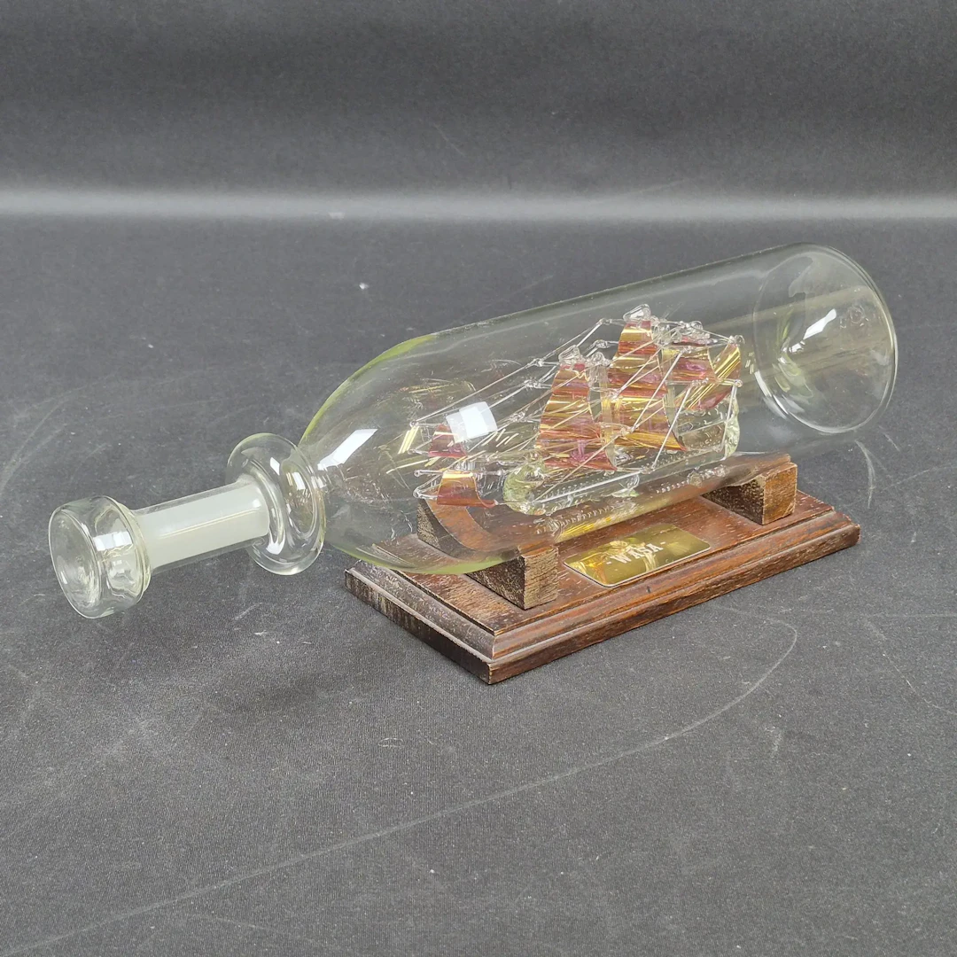 Skepp i glas i glasflaska - Flaskskepp - Regalskeppet "Wasa" - Mayflower glas