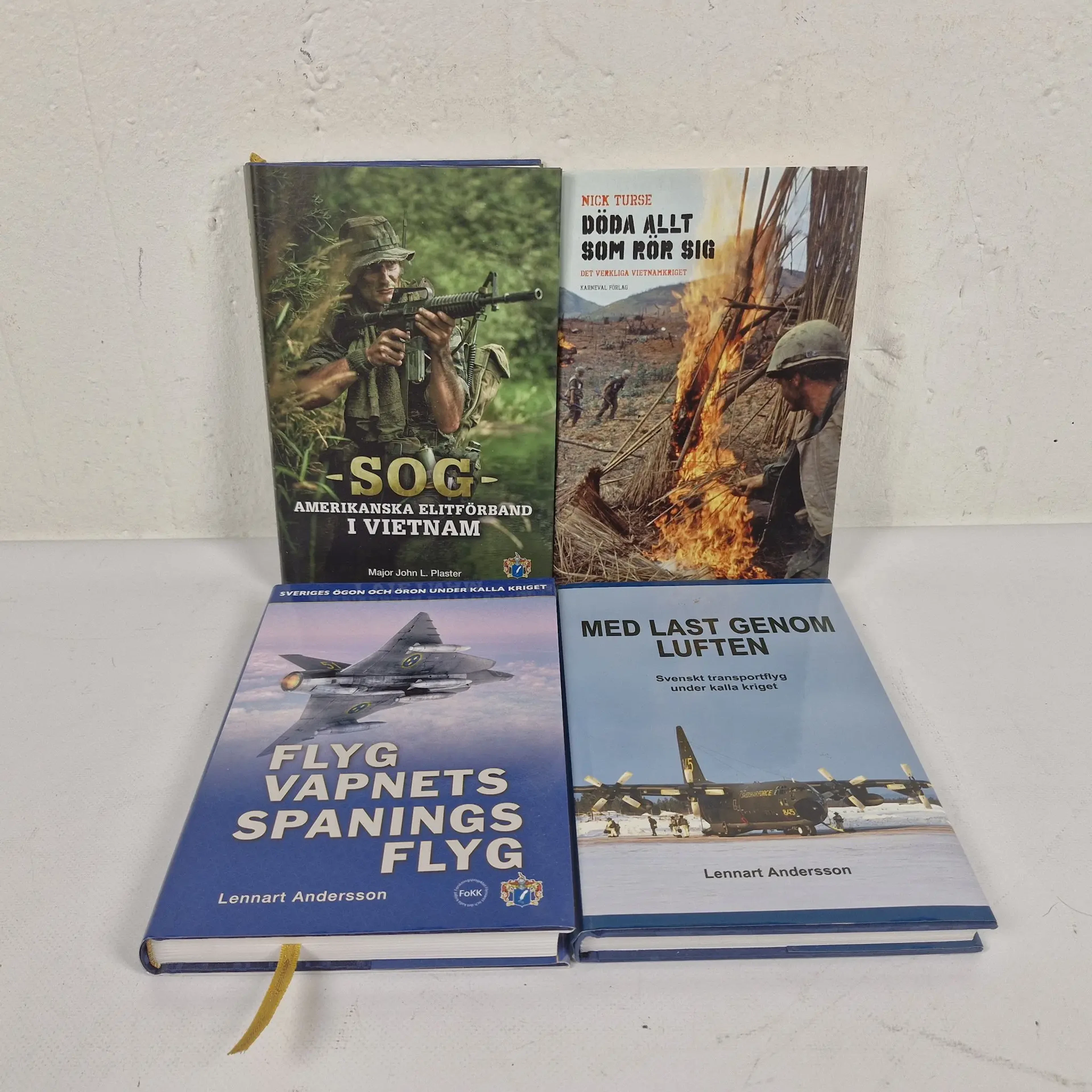 4 st. Böcker - Militärhistoria, Flygvapnet och Vietnamkriget - Samling