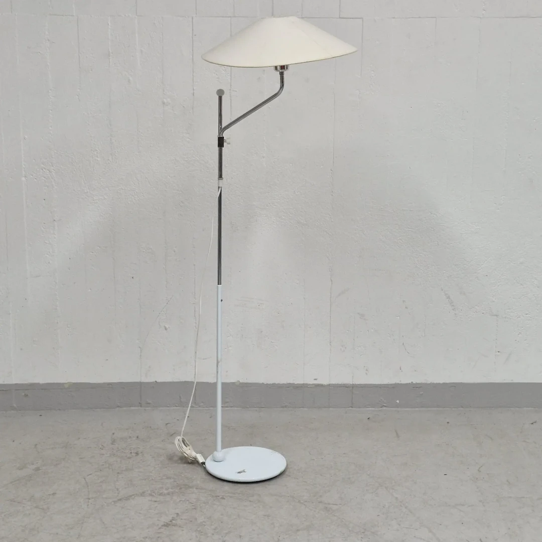 Golvlampa i metall med lampskärm - Aneta, Typbet 19818 - Lampa