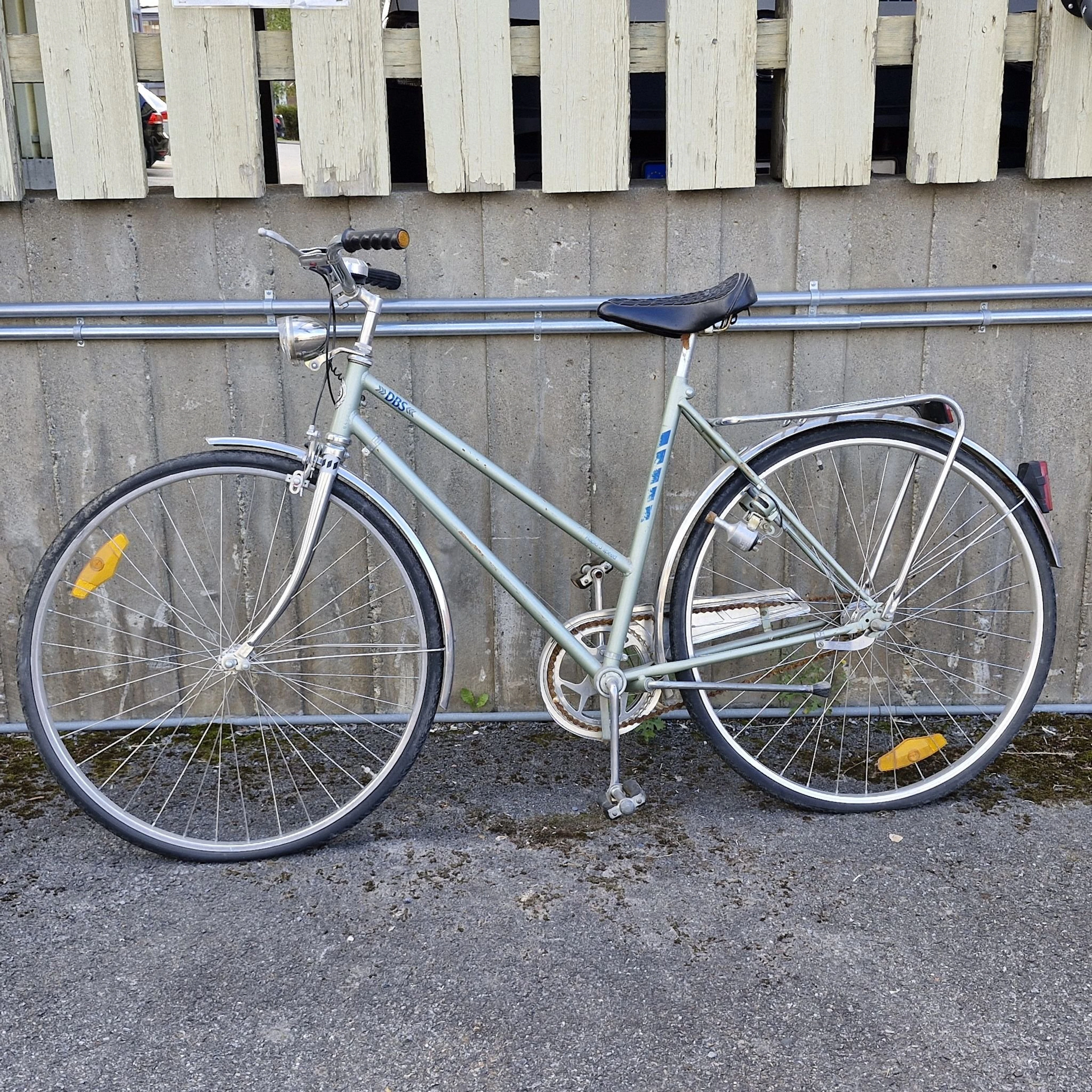 DBS cykel med pakethållare - Damcykel