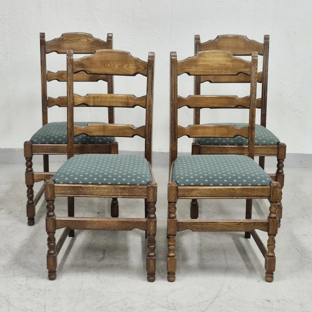 4 st. Stolar i trä med klädd sits - Trästolar - 1900-tal - Vintage