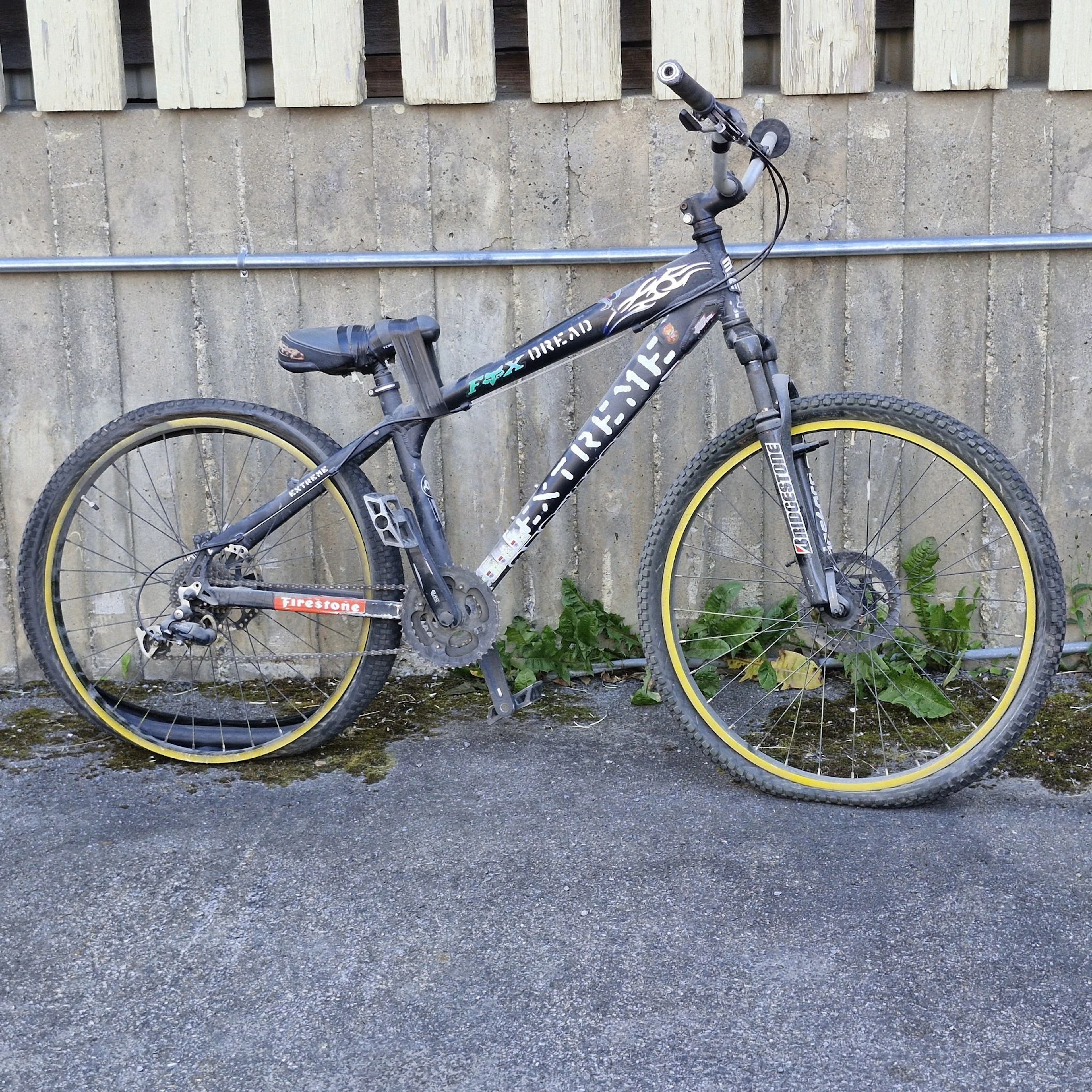 Mountainbike - Cykel - Extreme - Reparationsobjekt