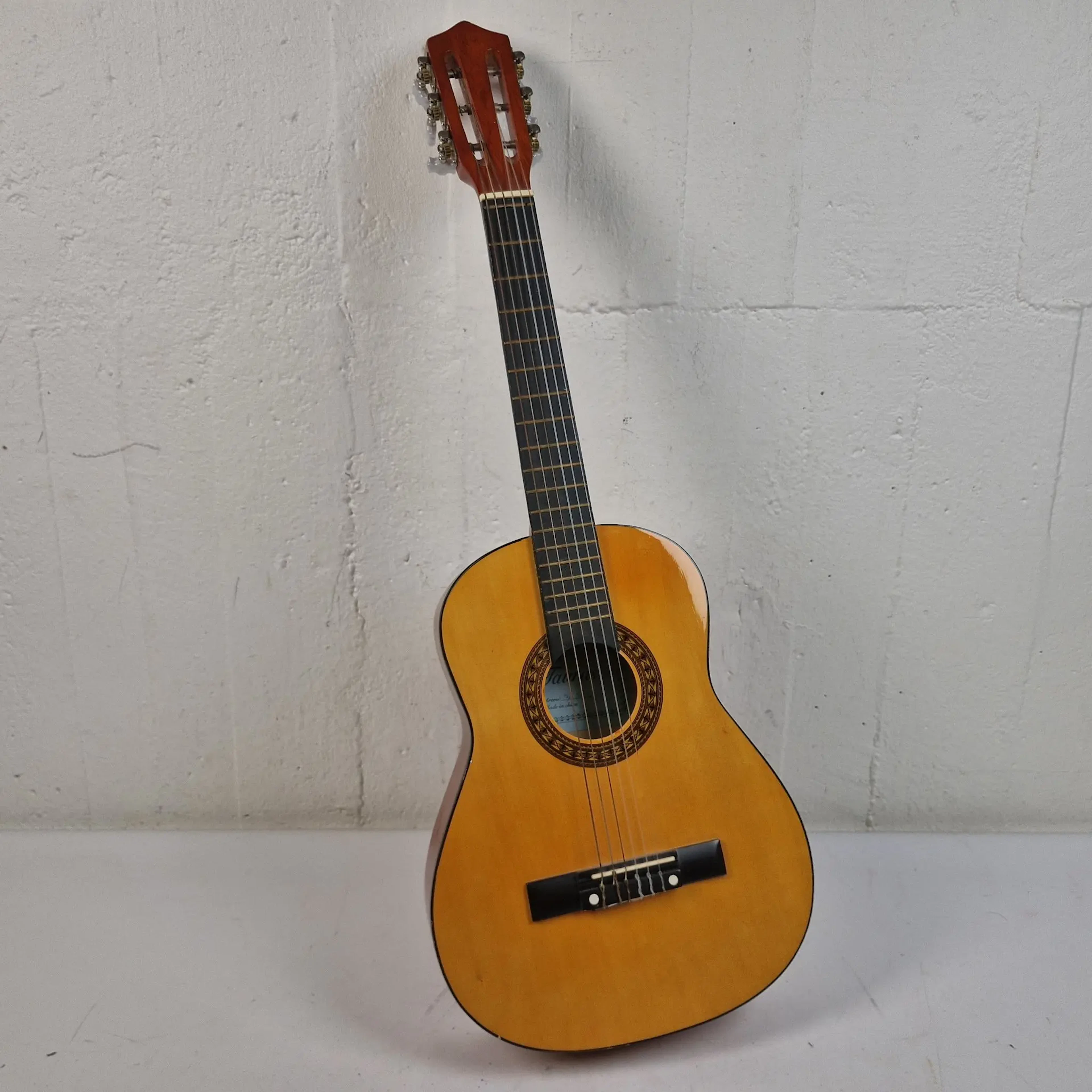 Akustisk gitarr - Taurus - Stränginstrument - Instrument