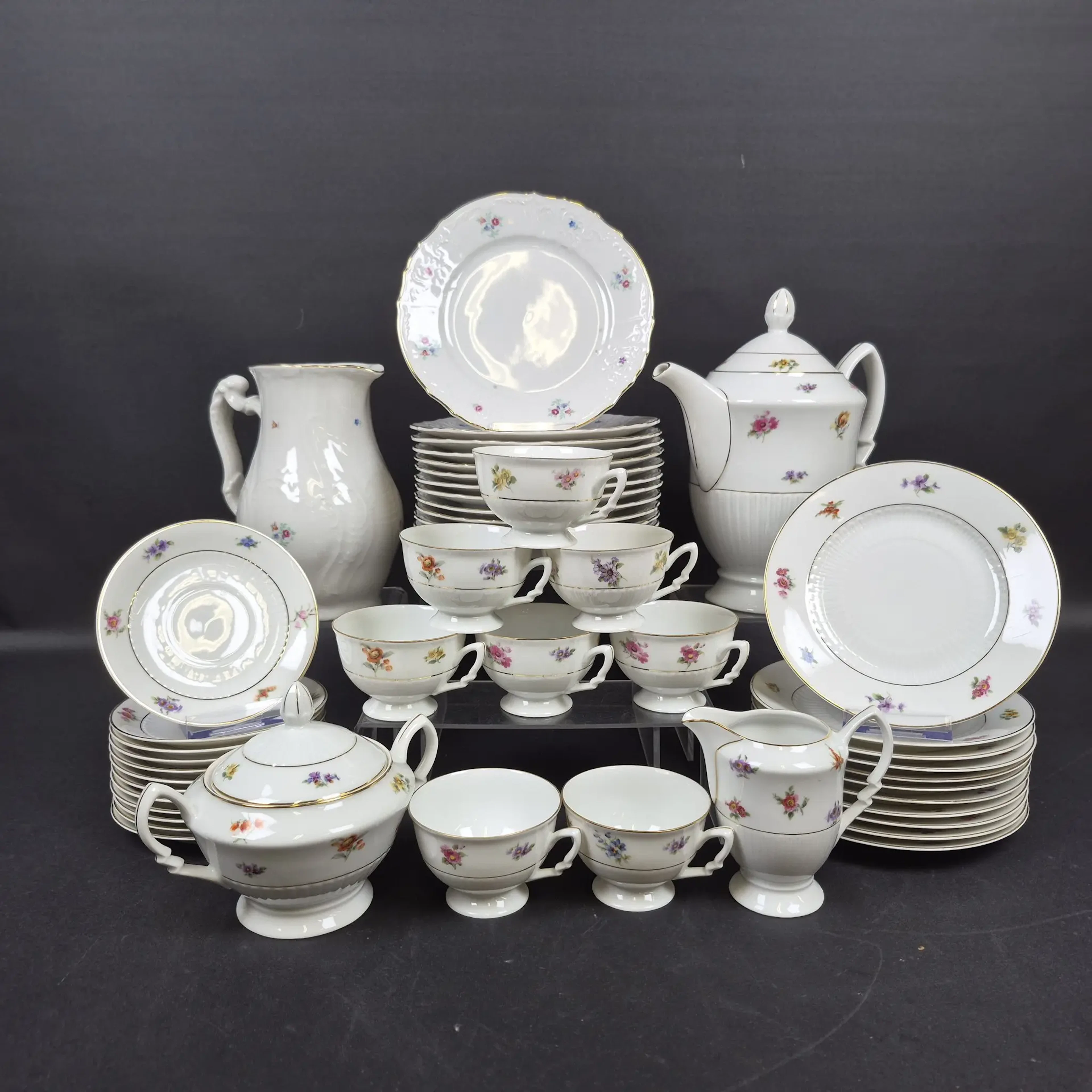 47st. Delar av servis - Kaffeservis - Czechoslovakia