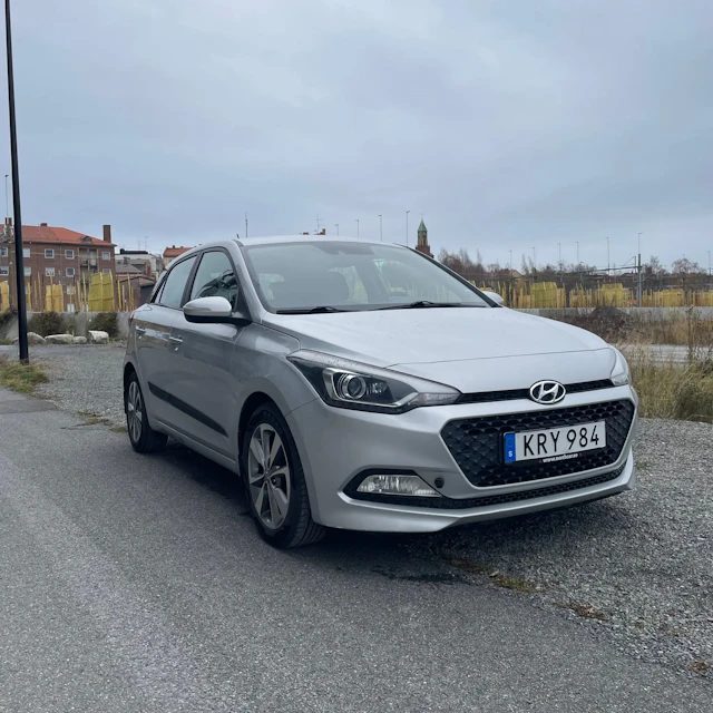 Hyundai i20 1.4 101 hk – 2015 – Endast 6 322 mil - SOV - MOK - Fint skick