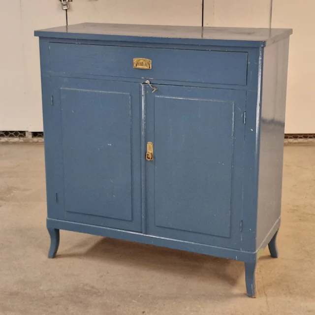 Skänk i trä - Sideboard - Träskänk - Träskåp - Skåp - 1900-tal - Vintage