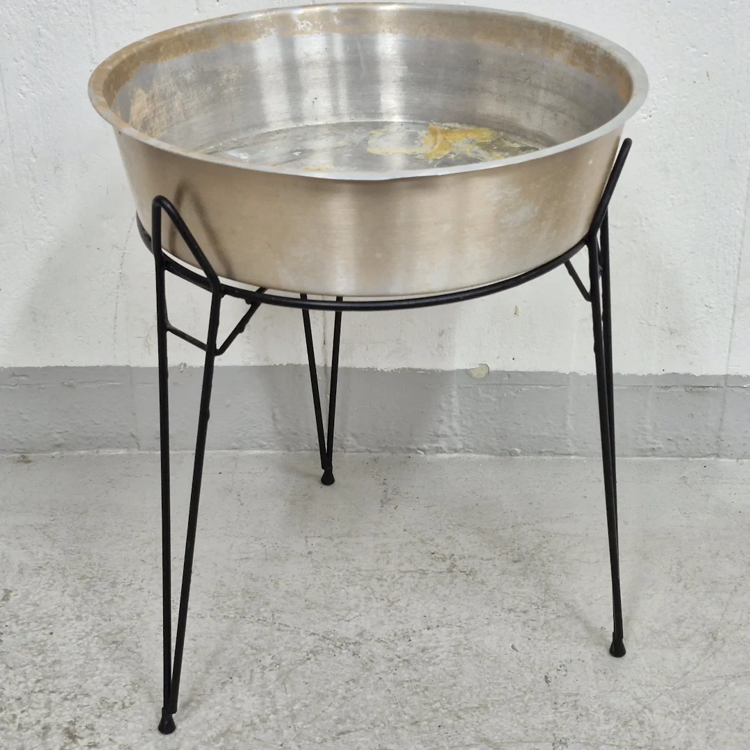 Blombord i metall - Blomsterbord - Sidobord - Bord - 1900-tal - Vintage