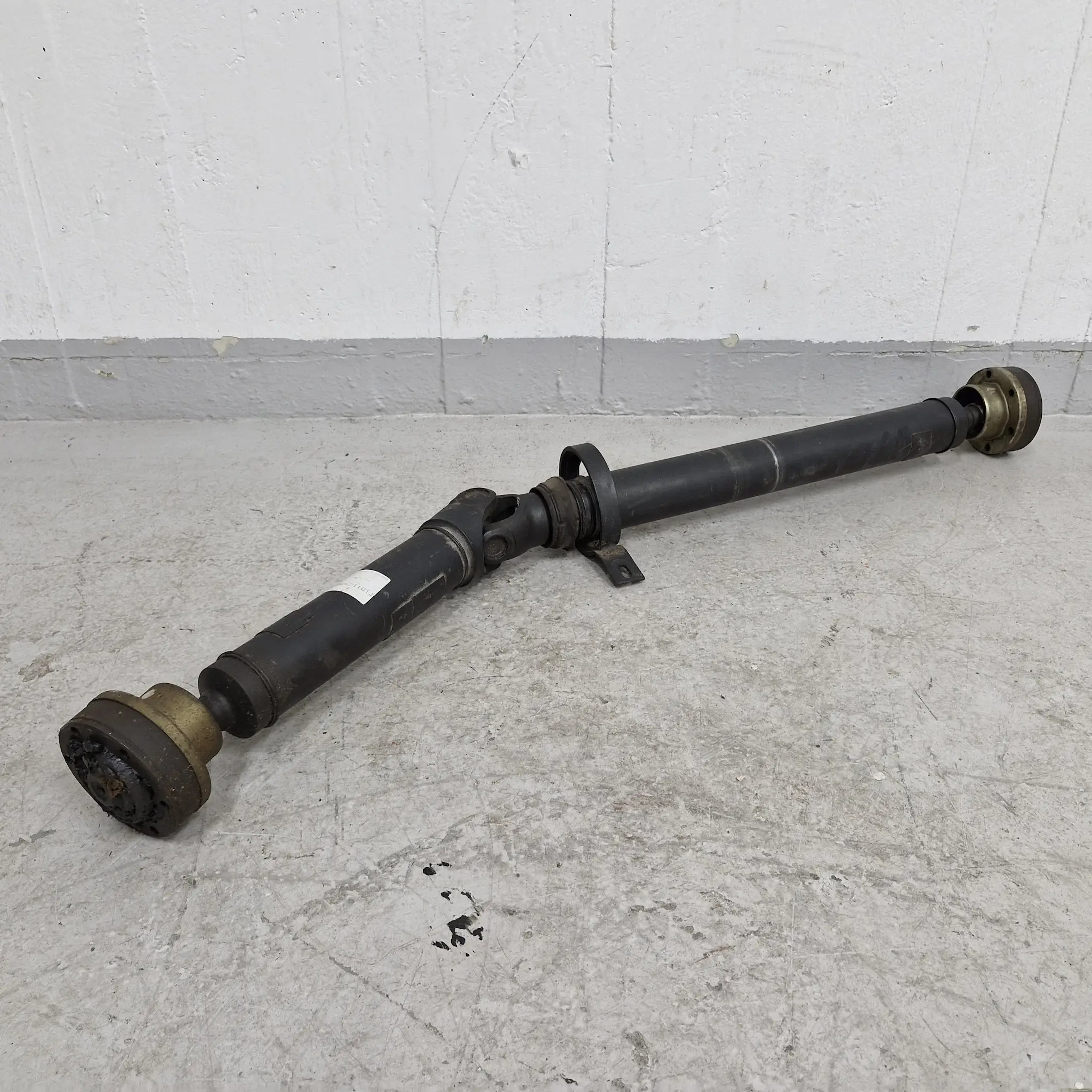 Kardanaxel till Audi - 8A0521101J - Propelleraxel - Kardan - Reservdel