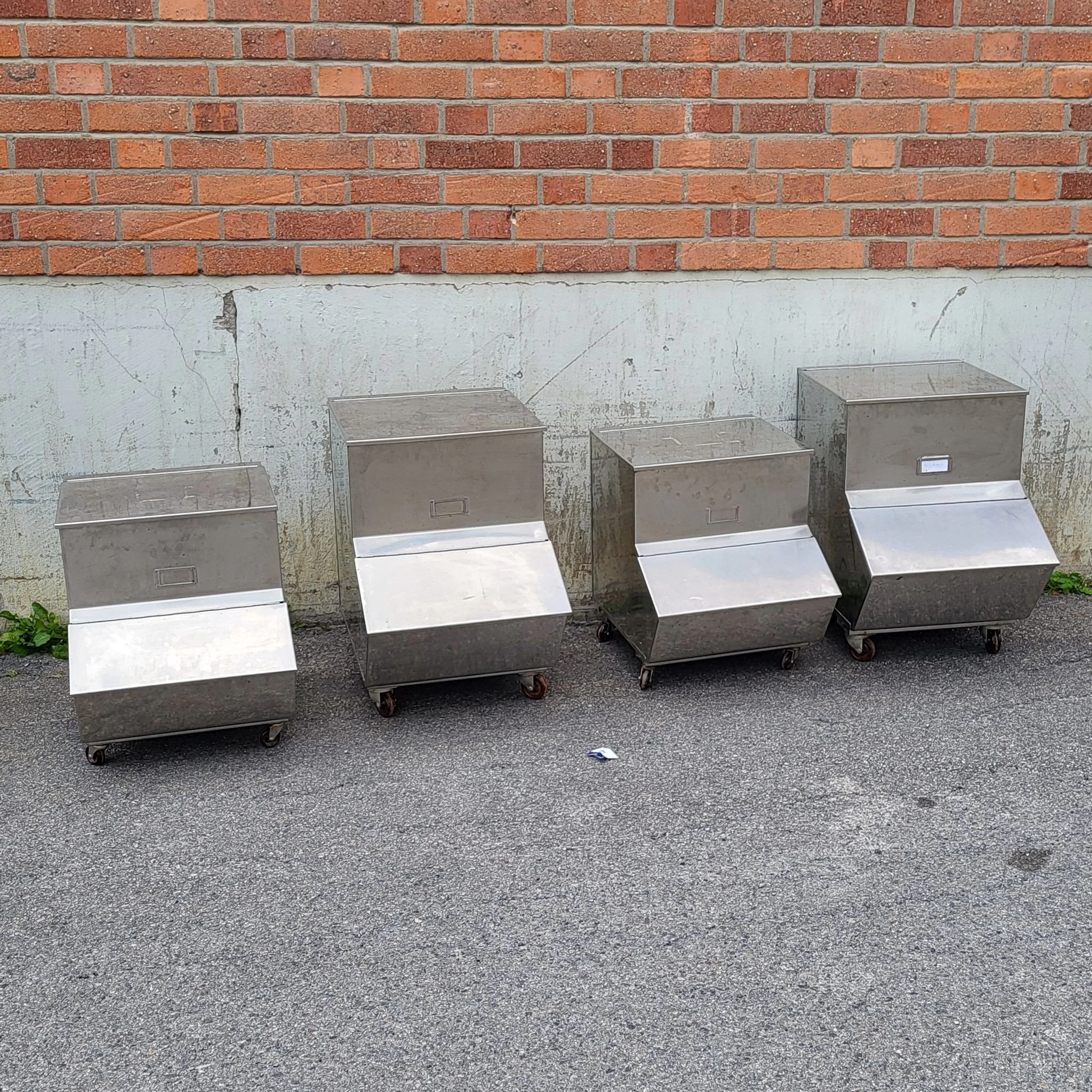 4st mjölbingar i rostfritt stål - Förvaring - Bageri - Köksinredning