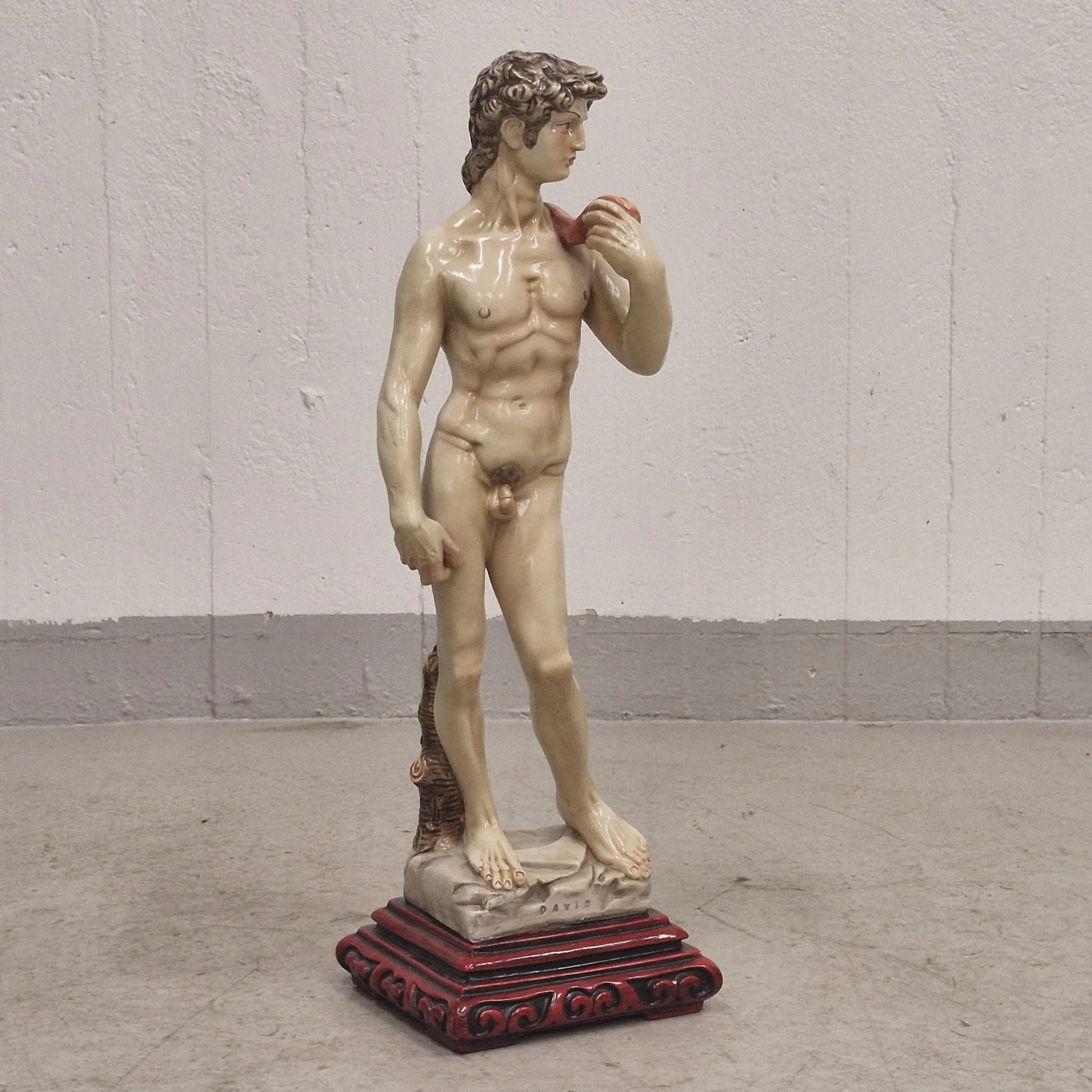 Michelangelo skulptur i keramik - David - Keramikskulptur