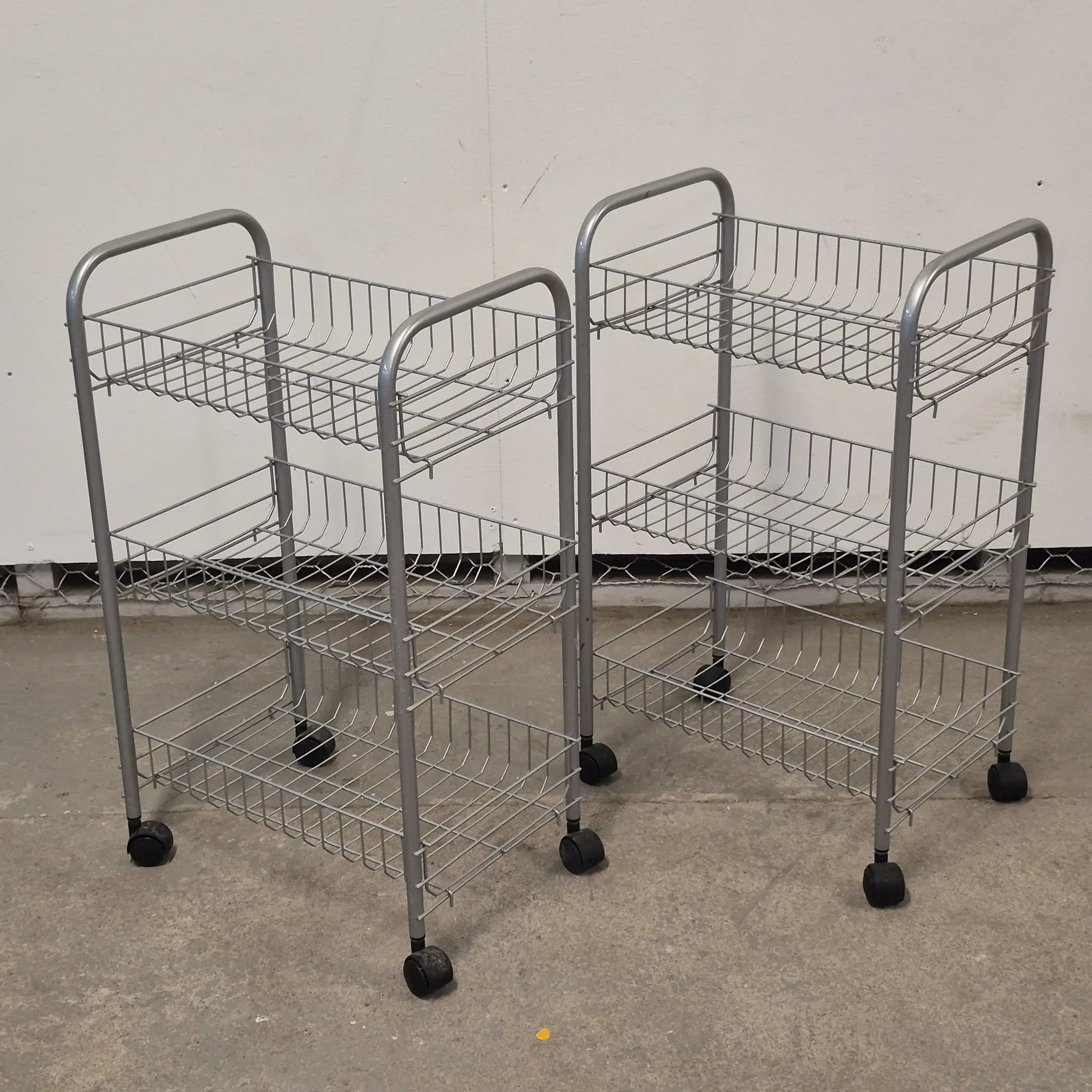 2st rullvagnar i metall - Korgvagn - Trådrullvagnar - Förvaring