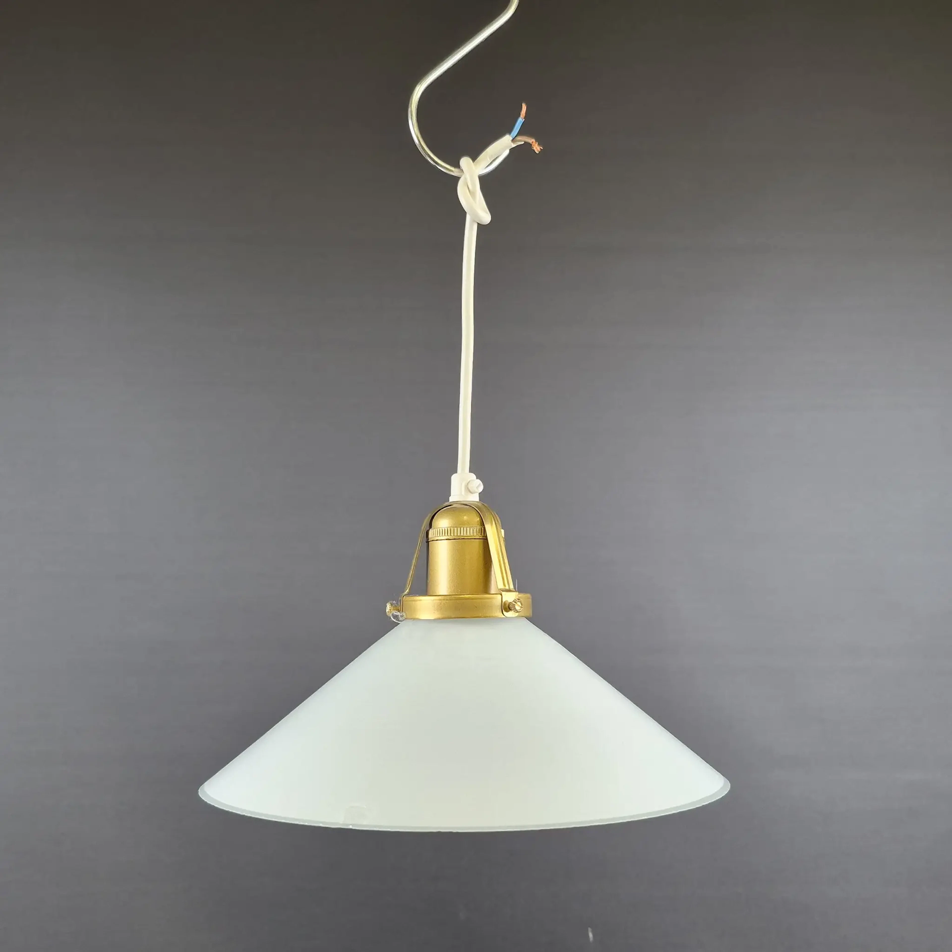 Lampa i glas & mässing - Skomakarlampa - Fönsterlampa - Taklampa