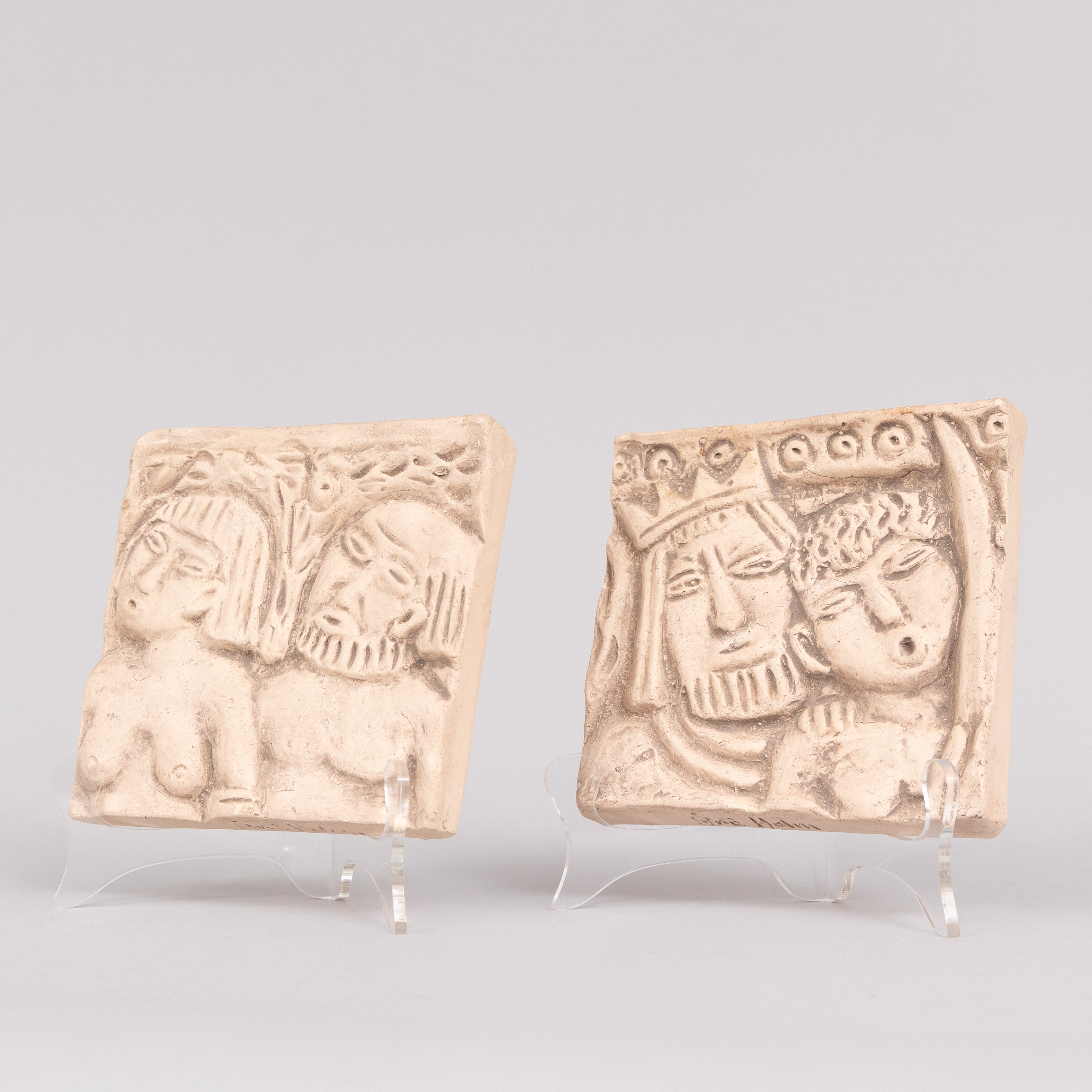 ÅKE HOLM (1900-1980). Väggreliefer, 2 st, Bibliska motiv, terracotta
