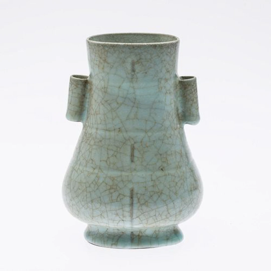 Chinese Ge Kiln Vase