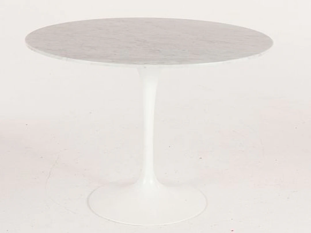 Saarinen Design Tulip Dining Table with Marble Top