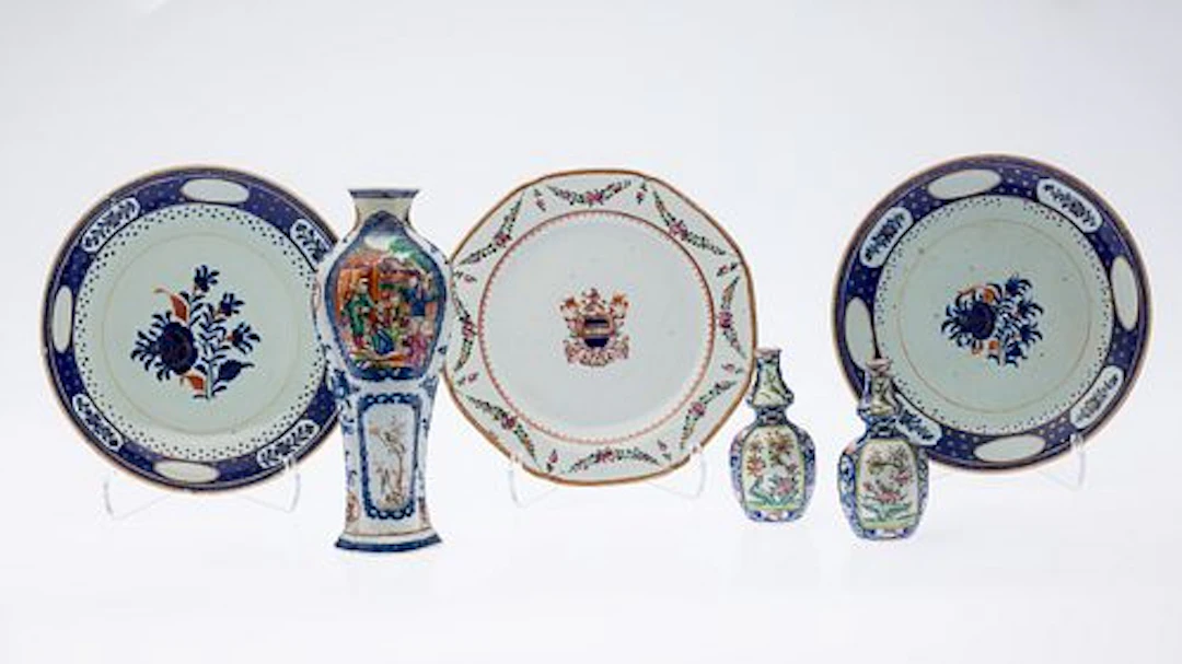 3 Chinese Export Plates and 3 Vases, 18th Century