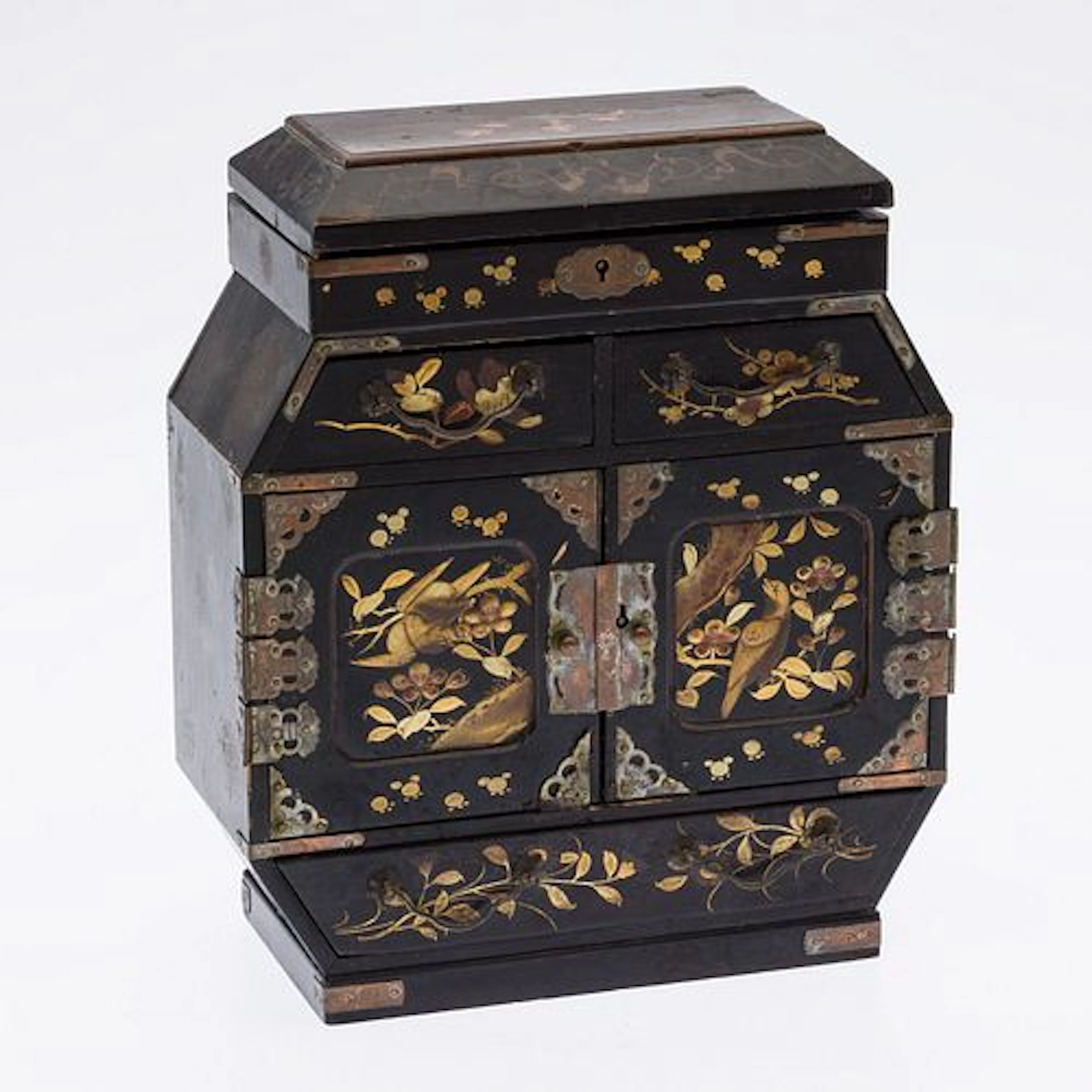 Small Chinese Lacquer Jewelry Chest