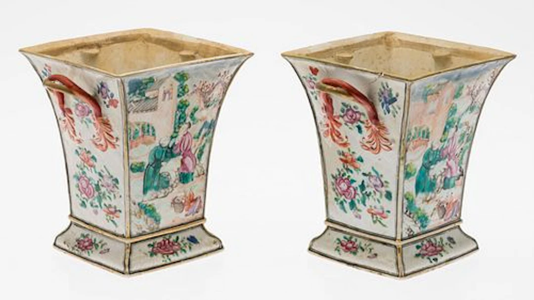 Pair of Chinese Export Cachepots
