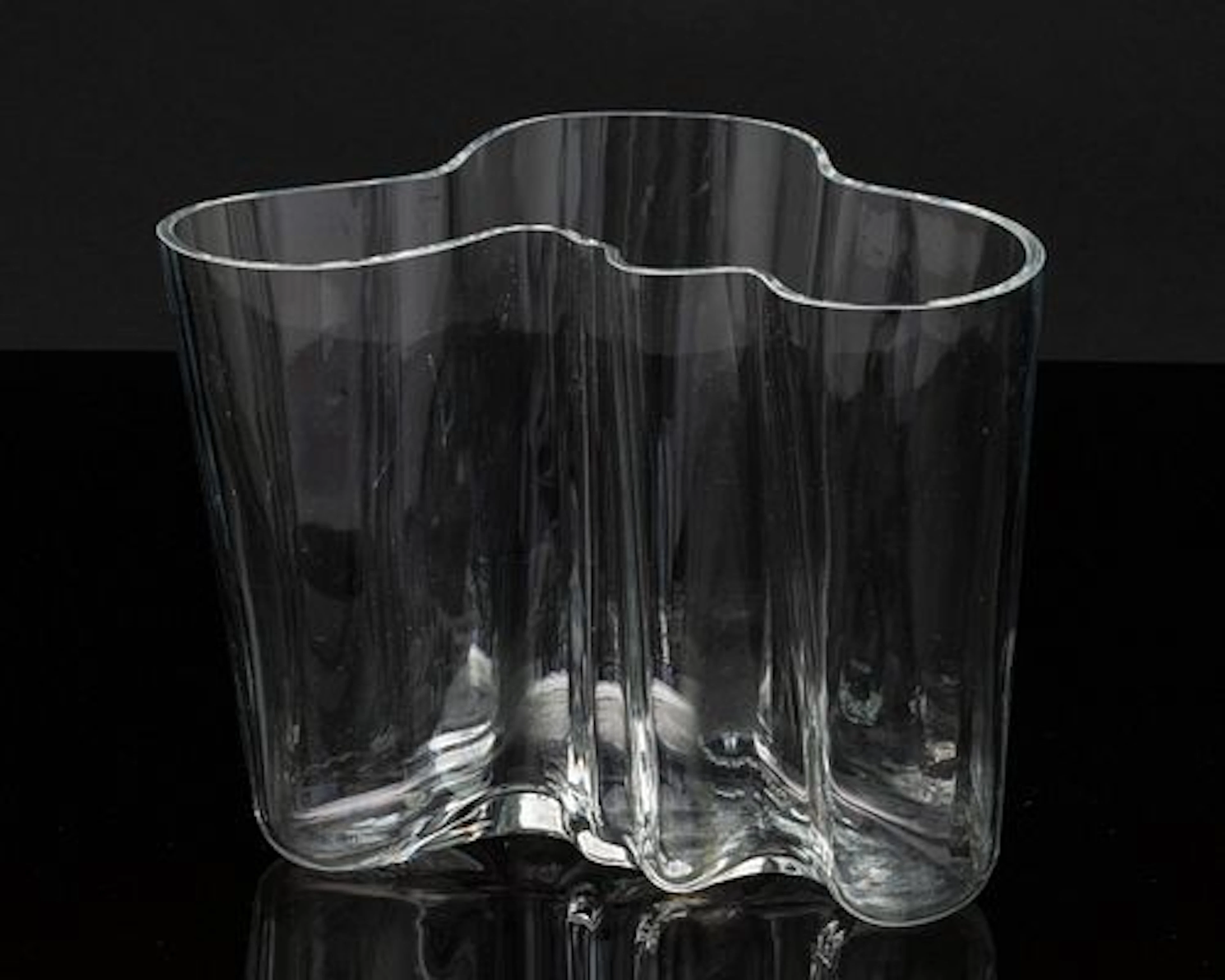 Alvar Aalto Savoy Glass Vase