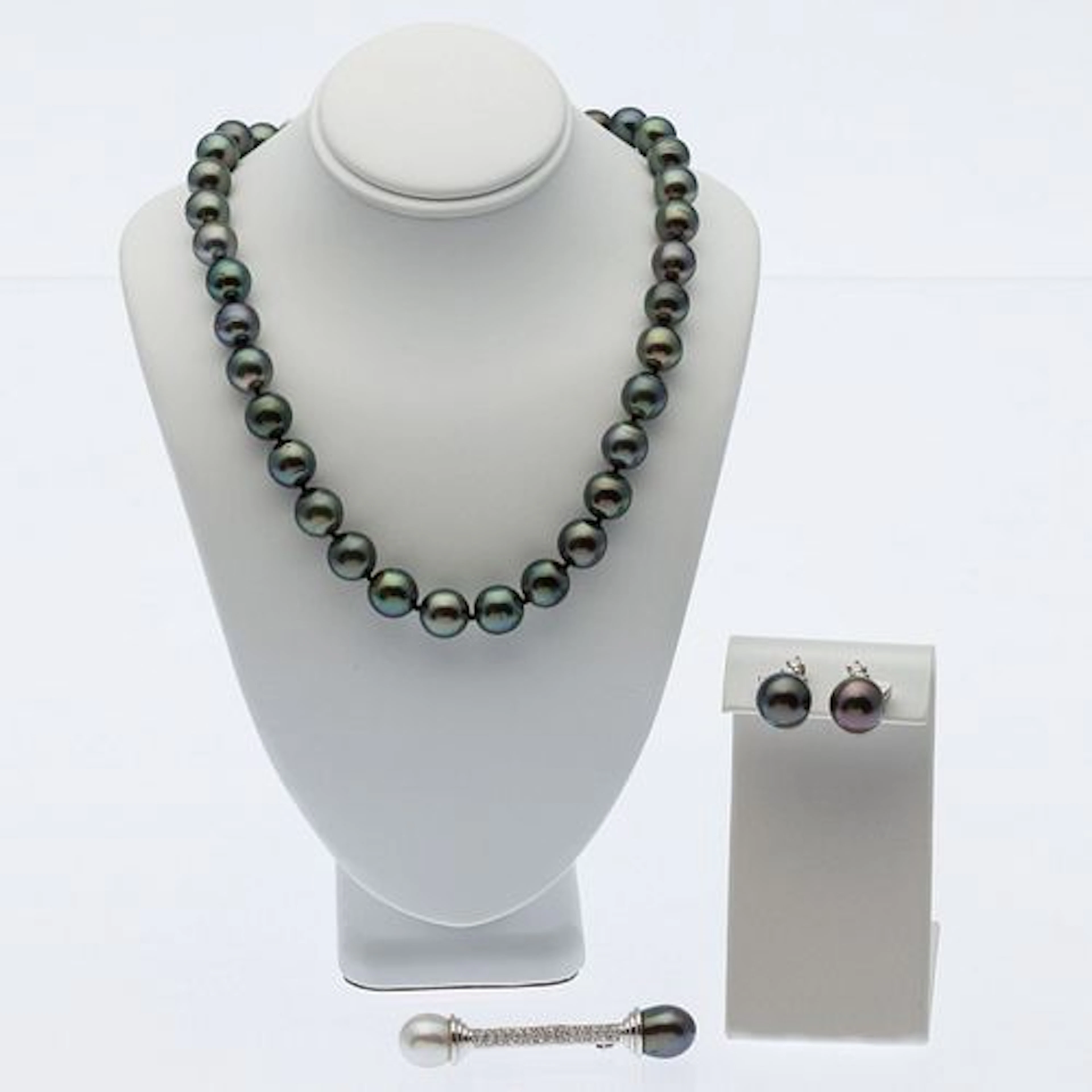 Plat, Diamond & Pearl Brooch, Earrings & a Necklace