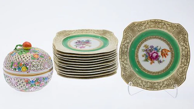 Herend Porcelain Box & Bavarian Cabinet Plates