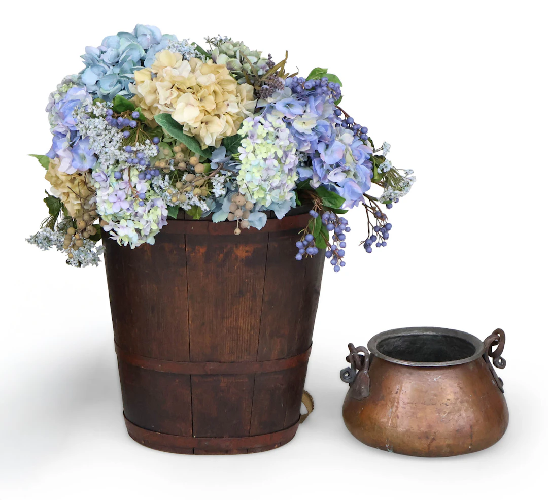 Wood Vineyard Hanging Basket