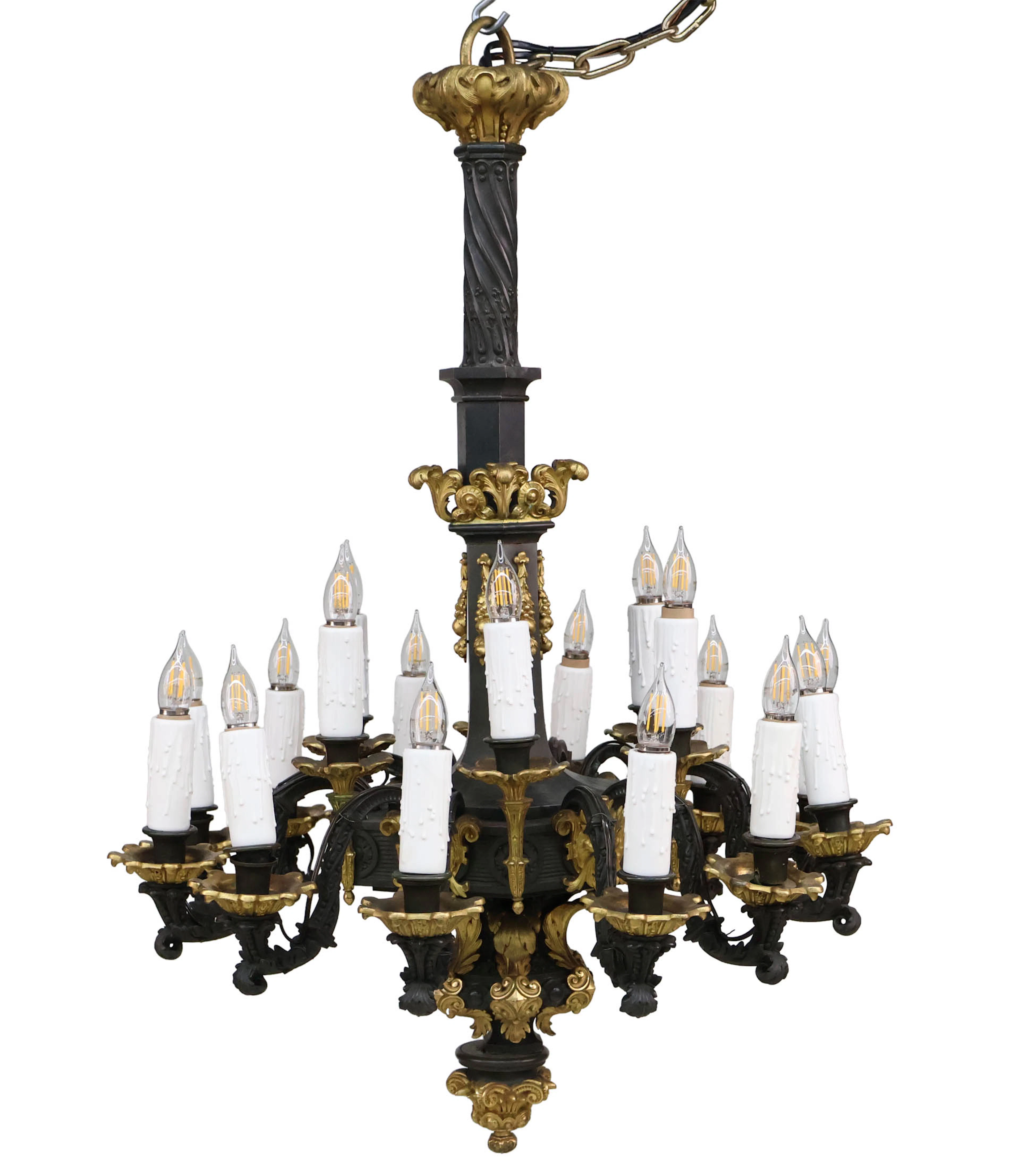 Louis-Philippe Bronze Dore et Patine Chandelier