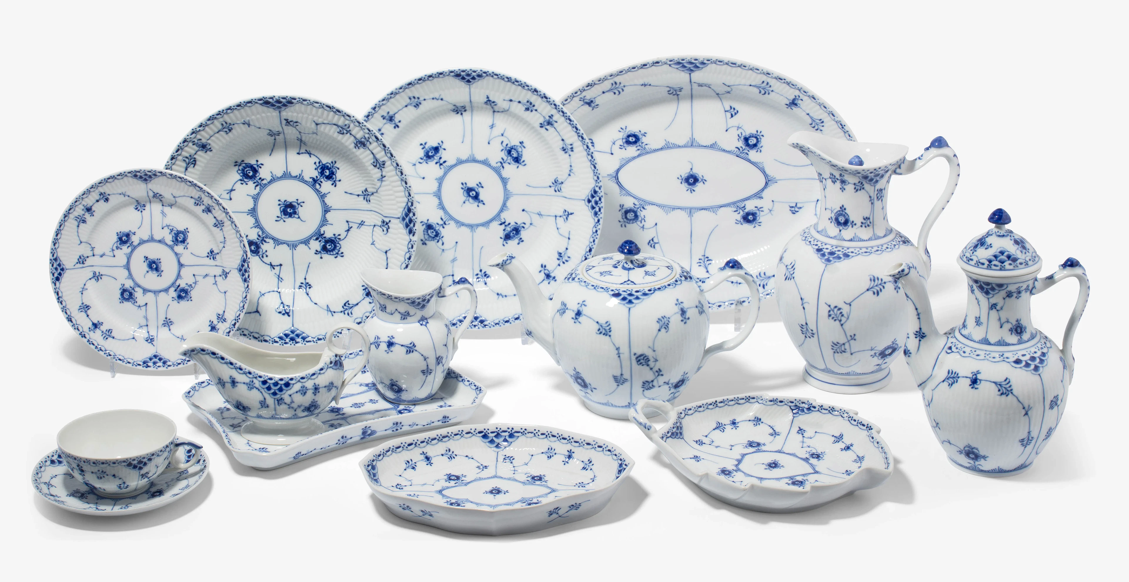 Royal Copenhagen, Tafel- und Kaffeeservice "Musselmalet Halbspitze"