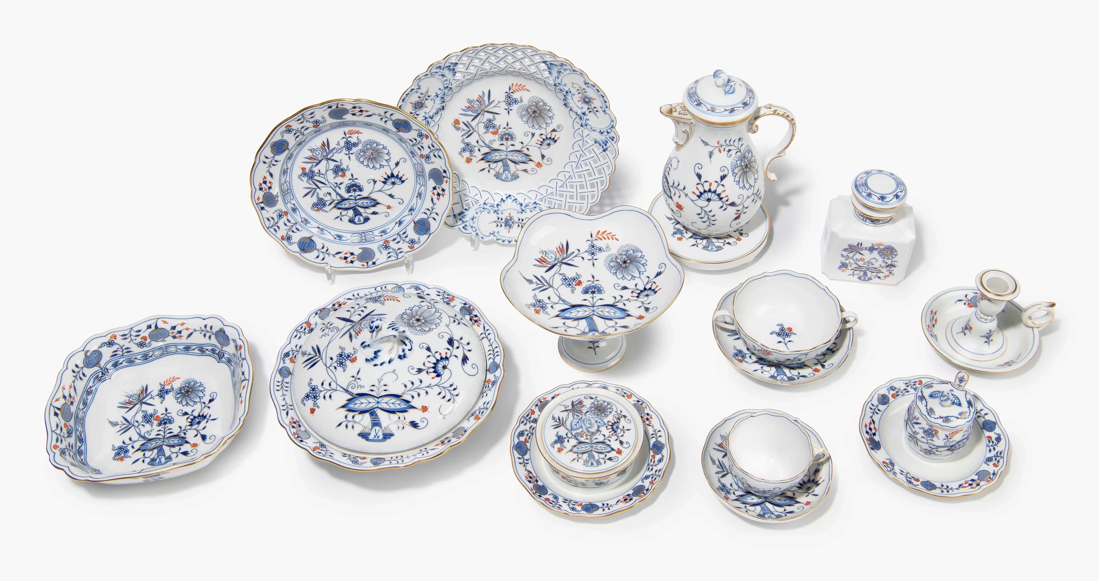 Meissen, Tafel- und Kaffeeservice "Reiches Zwiebelmuster"