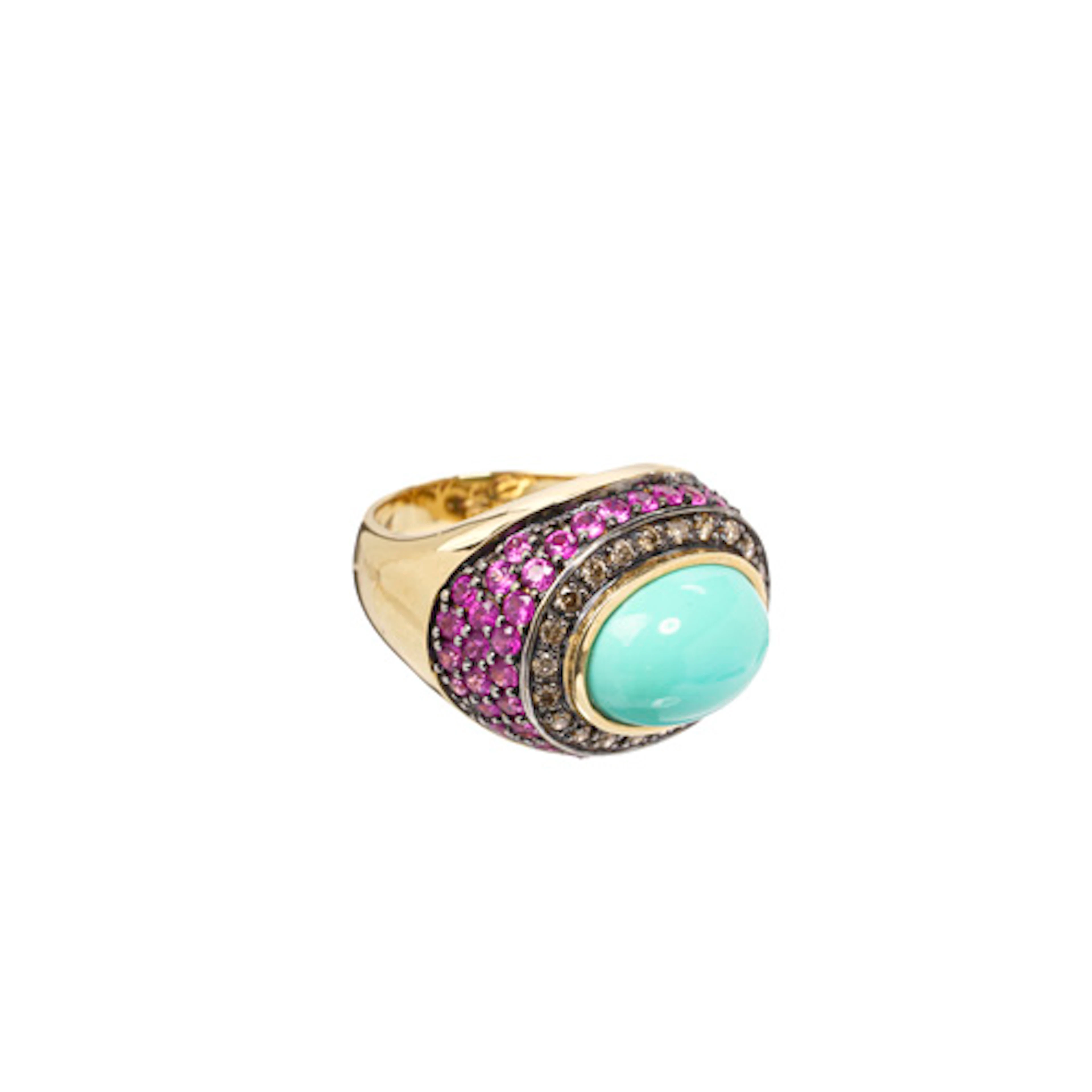 833 Éntouragering mit Türkiscabochon und Rubinen (ca. 9,5 ct). Le Vian, USA.
