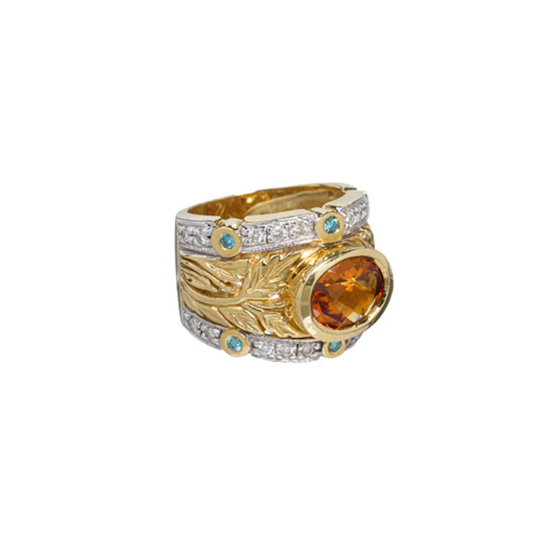 816 Bandring mit floralem Motiv und zentralem Madeira-Citrin.