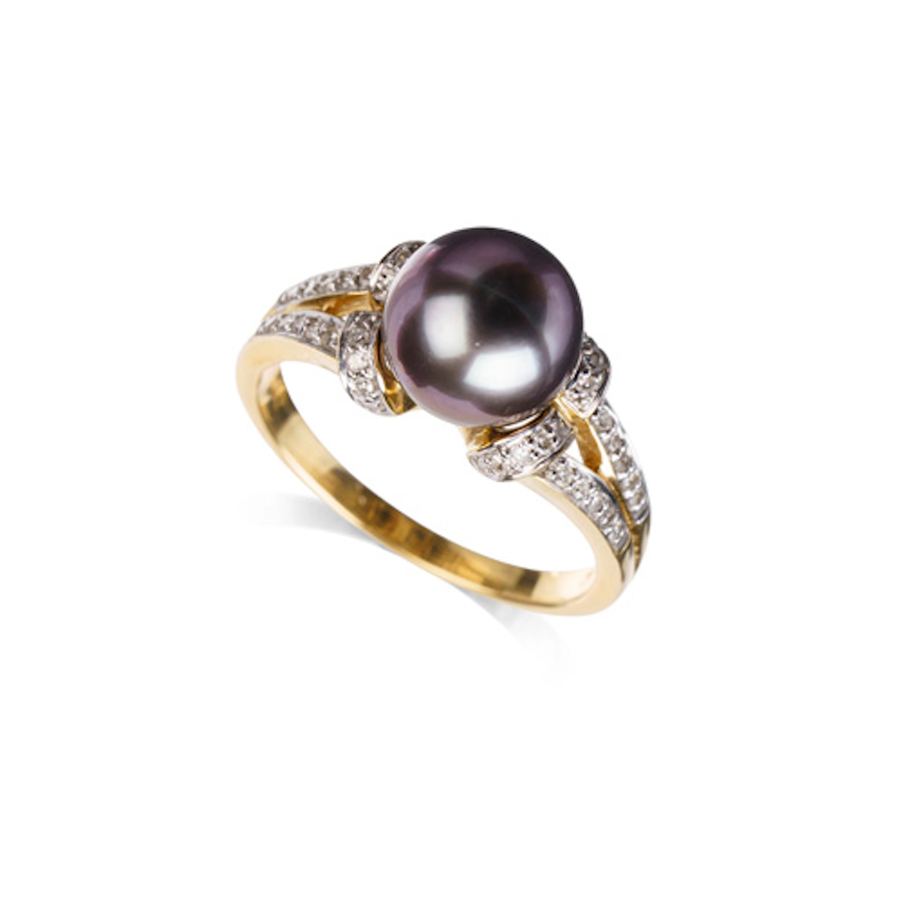 836 Gelbgold-Ring mit Südsee-Perle und Brillanten.