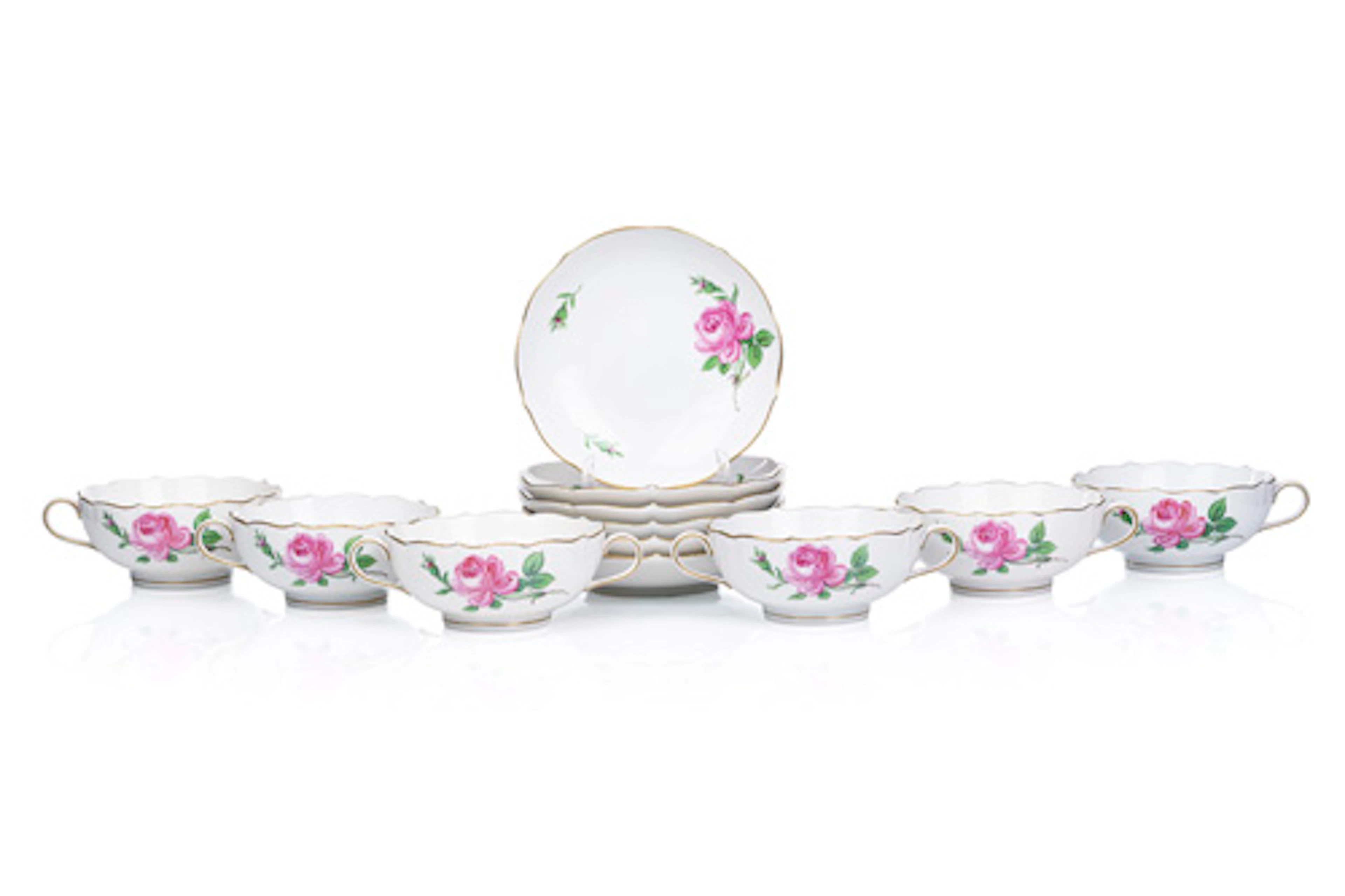 698 Sechs Suppentassen mit Untertassen "Rote Rose". Meissen. Um 1745.