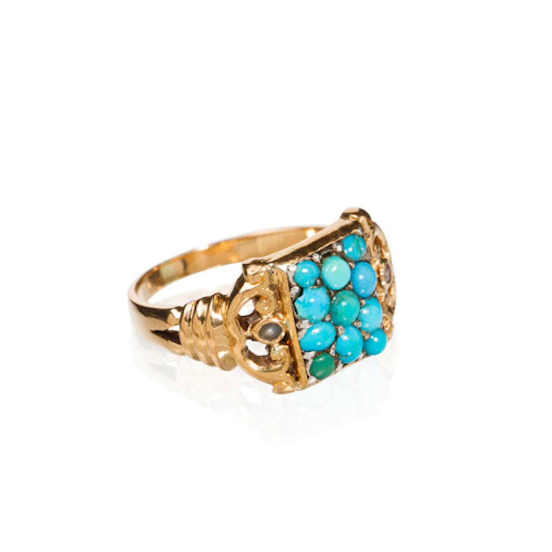 775 Gelbgold-Ring im Barockstil mit Türkis-Pavé und Saatperlen. Wohl
