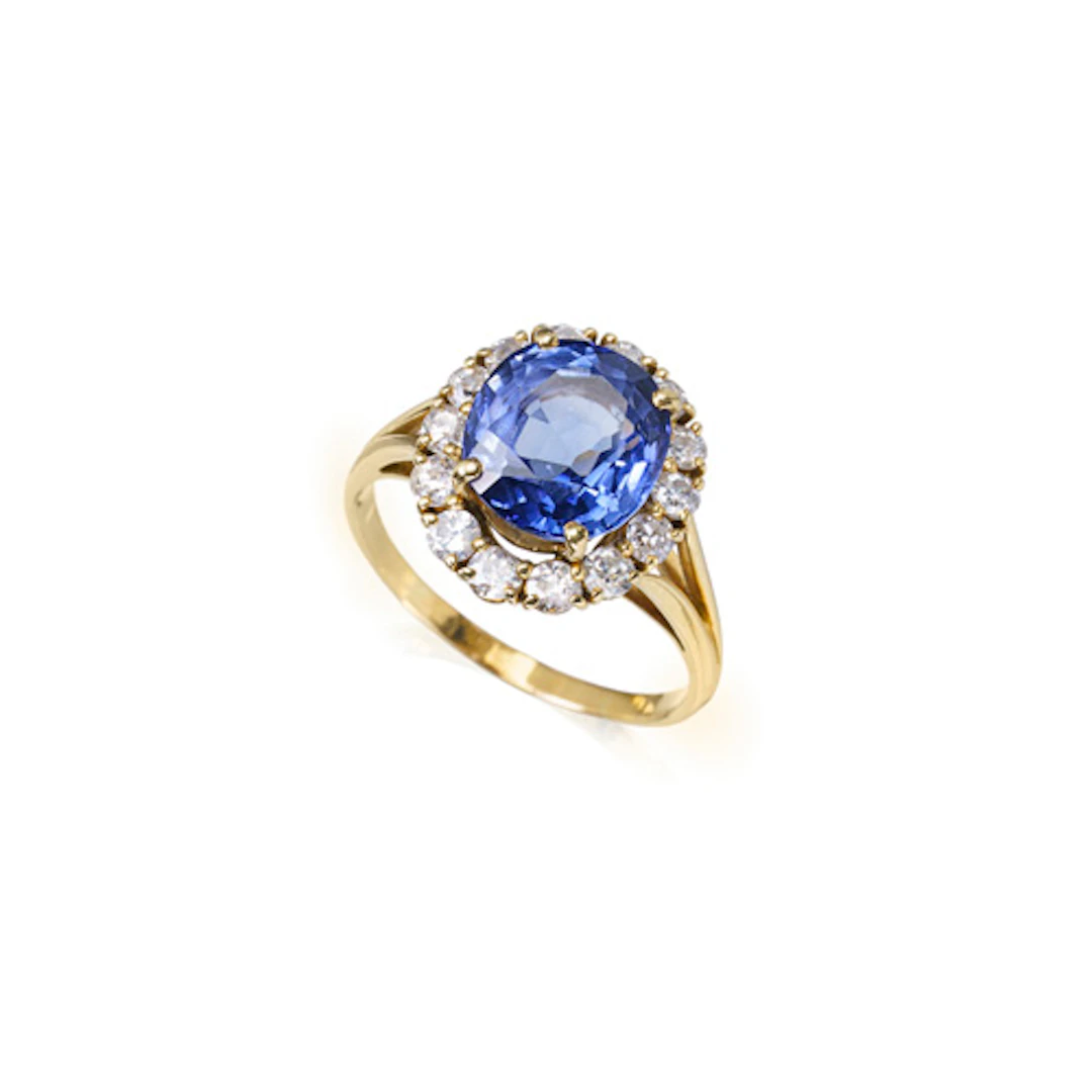 798 Filigraner Saphir-Éntouragering (ca. 3,3 ct).