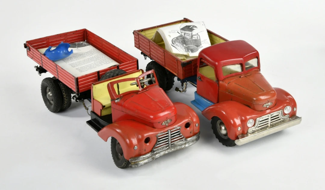 Gama, 2x LKW 501