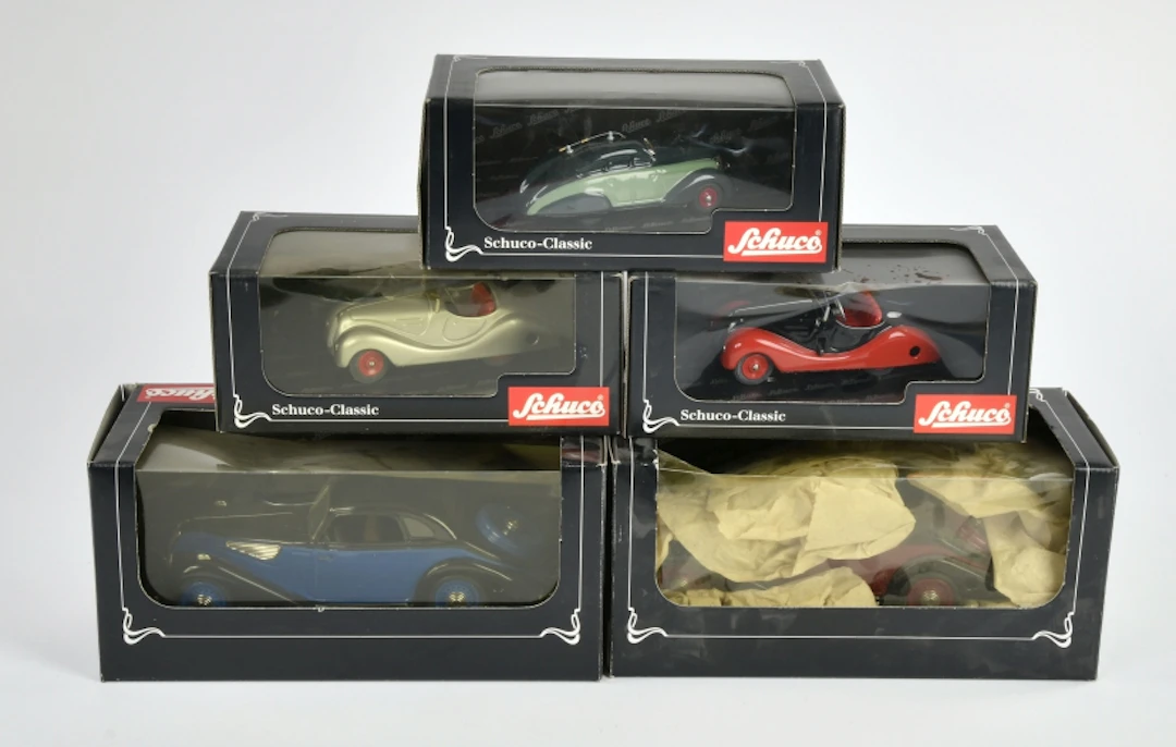 Schuco, 5 Replika Modelle, Radio Auto u.a.