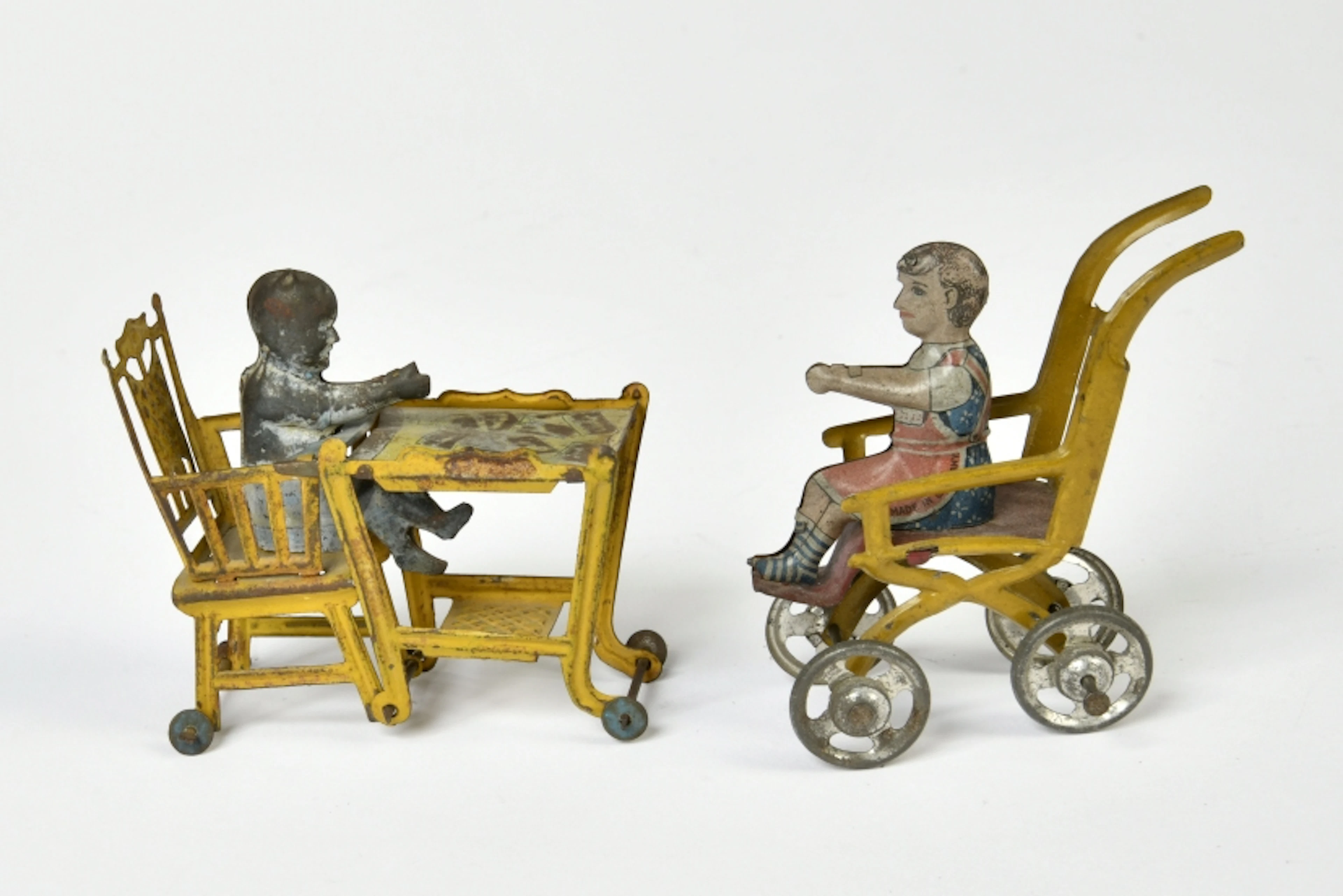 Meier, Penny Toy Kind in Stuhl & Kind in Kinderwagen