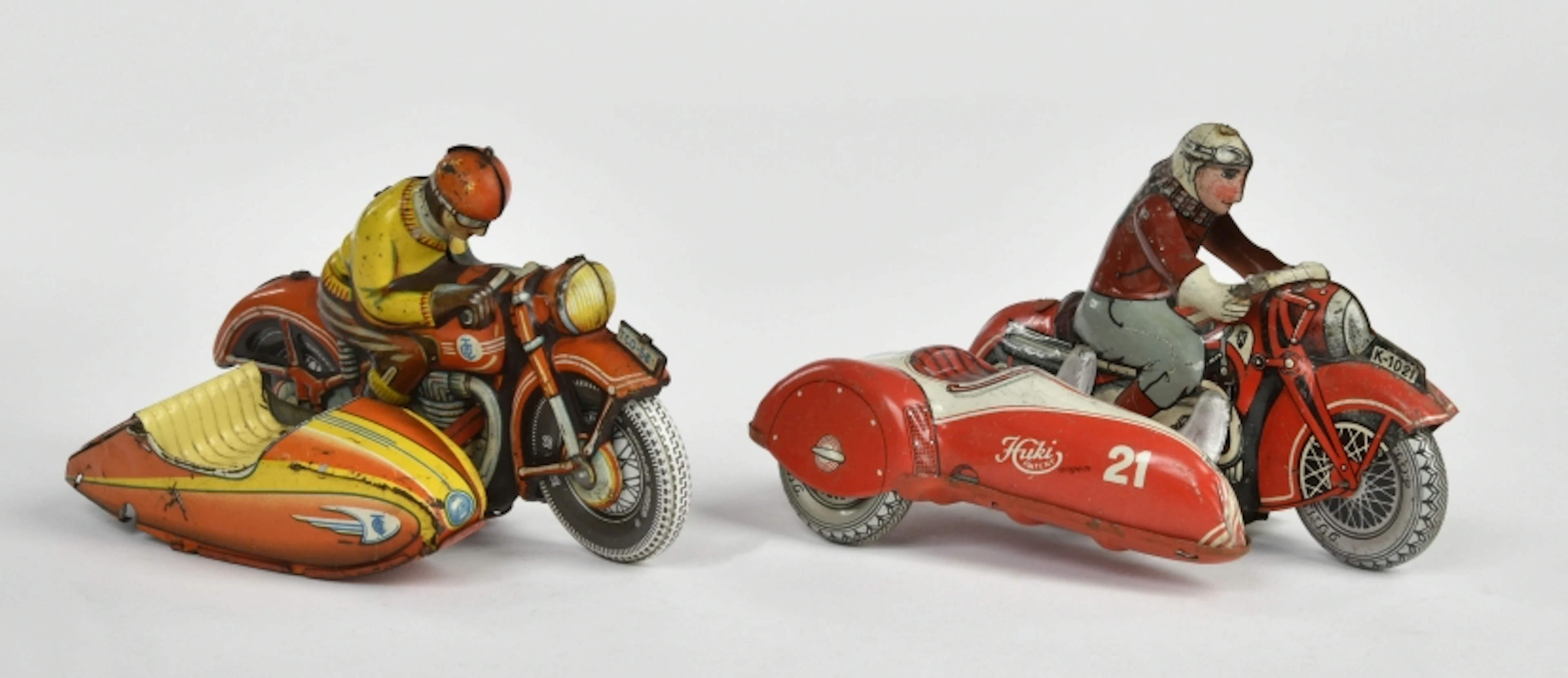 Huki, Tippco, 2 Motorräder