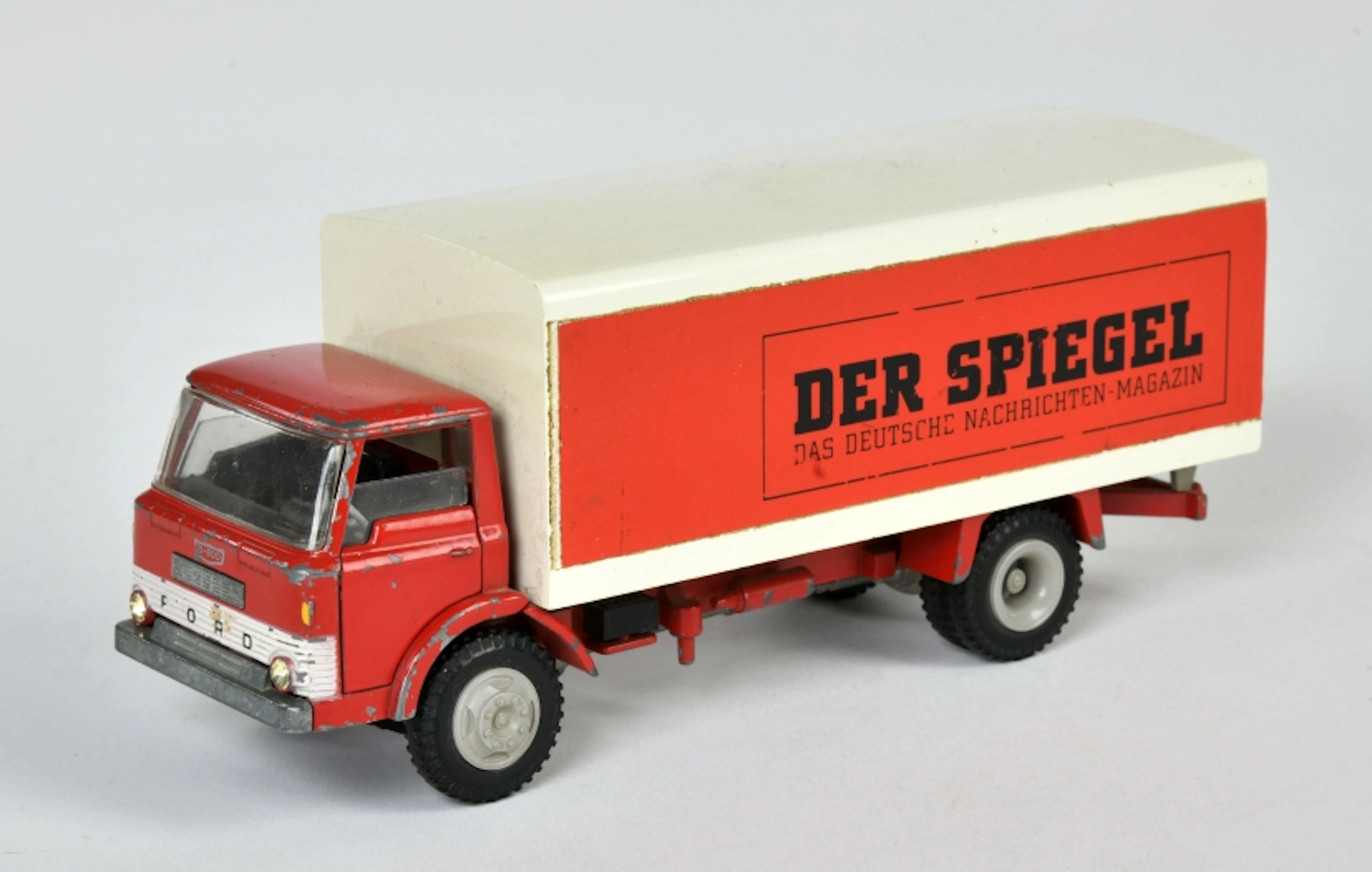 Tekno, Ford D-800 Werbemodell "Der Spiegel"